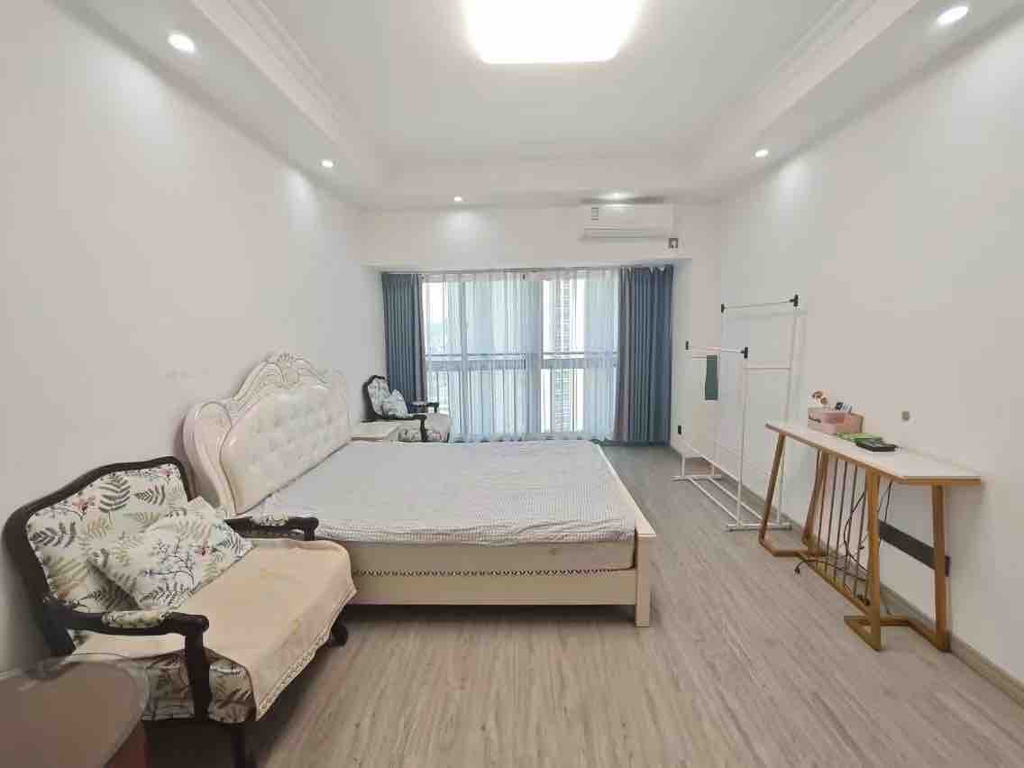 金钟大雁城  1室1厅1卫    1300.0元/月