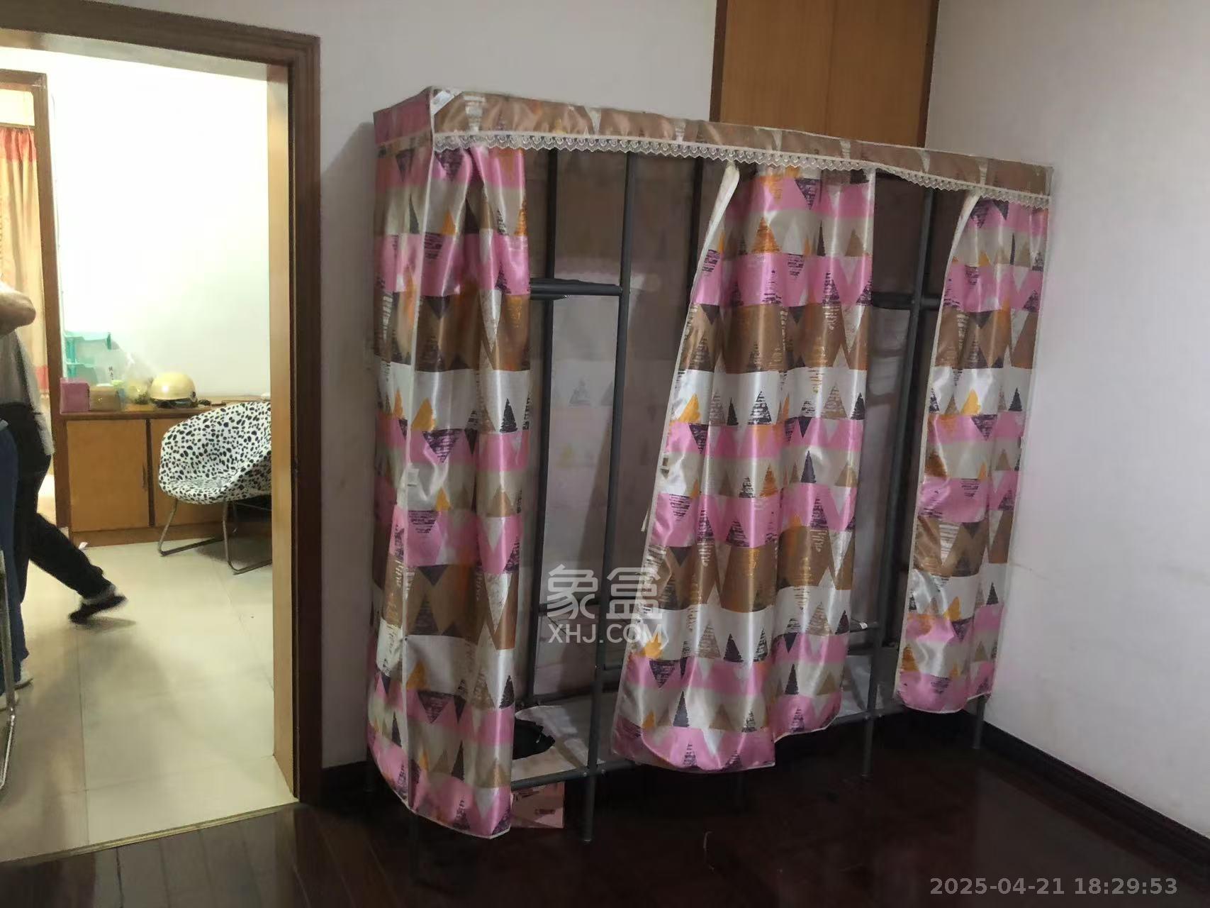 国立投资公司宿舍 2室2厅1卫 2000.0元/月 国立投资公司宿舍 2室2厅1卫 2000.0元/月室内图