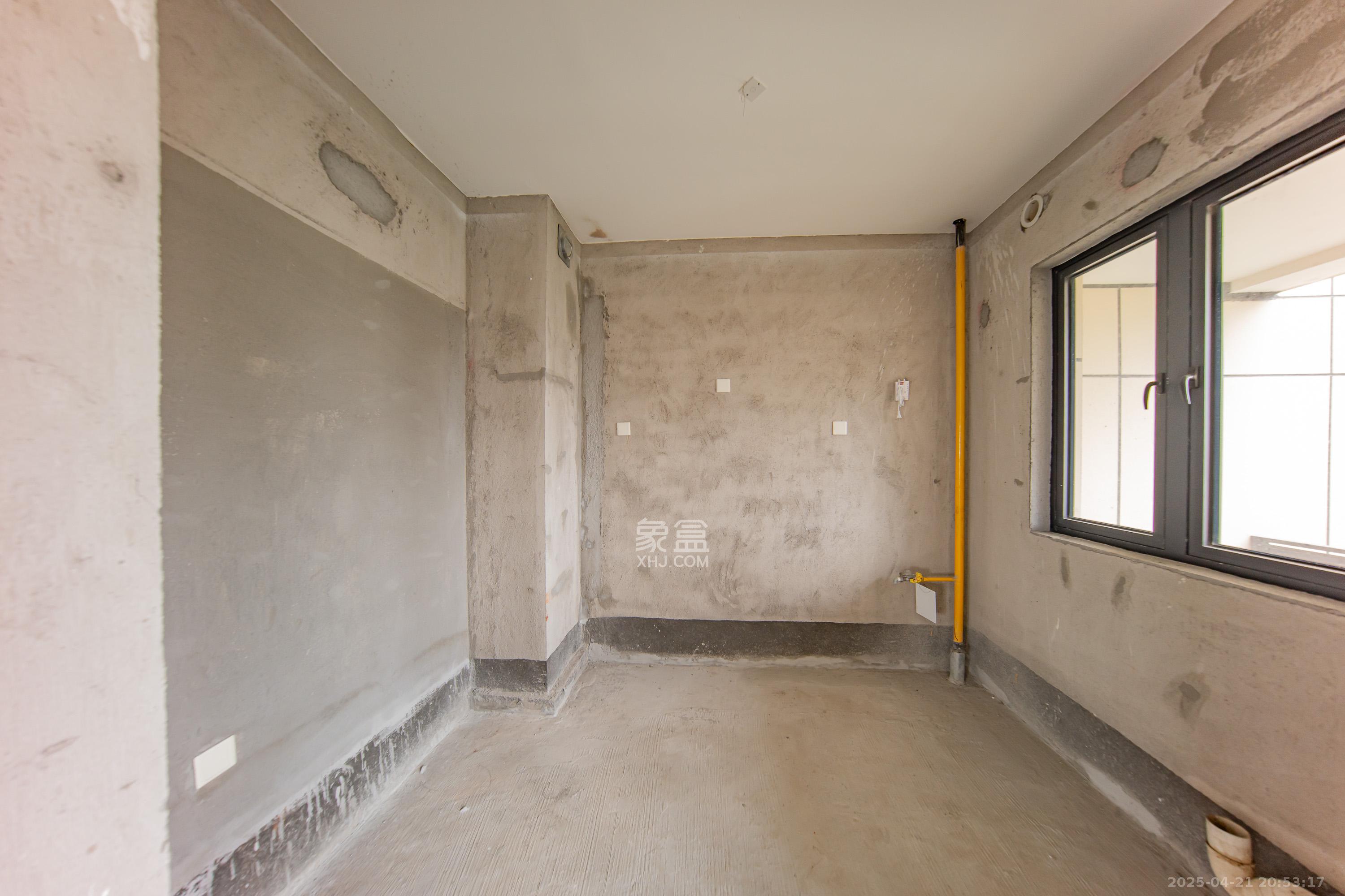 建投象山国际 4室2厅2卫 180.0万 建投象山国际 4室2厅2卫 180.0万厨房