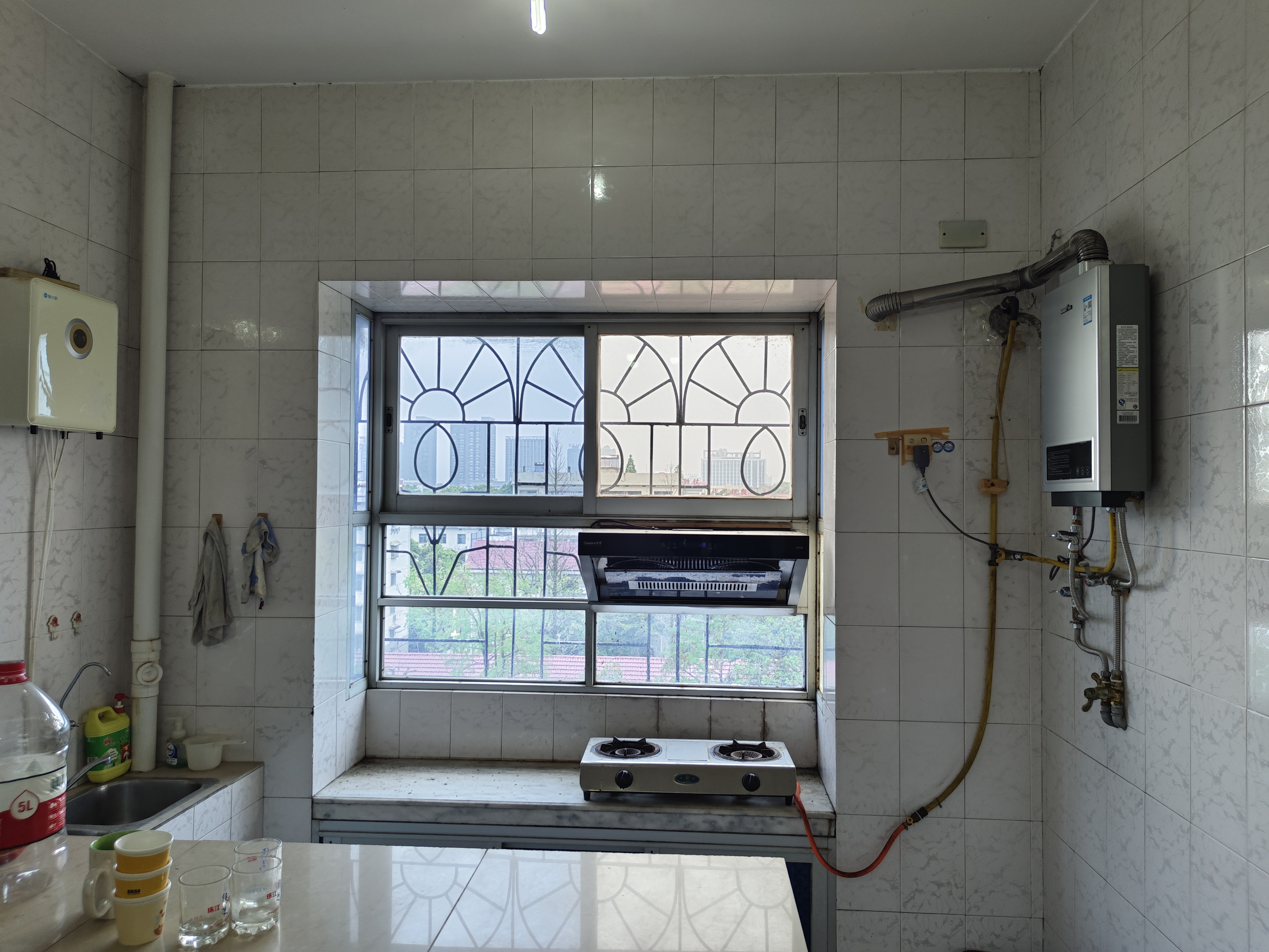 老林业局家属楼 3室2厅1卫 42.0万 老林业局家属楼 3室2厅1卫 42.0万客厅