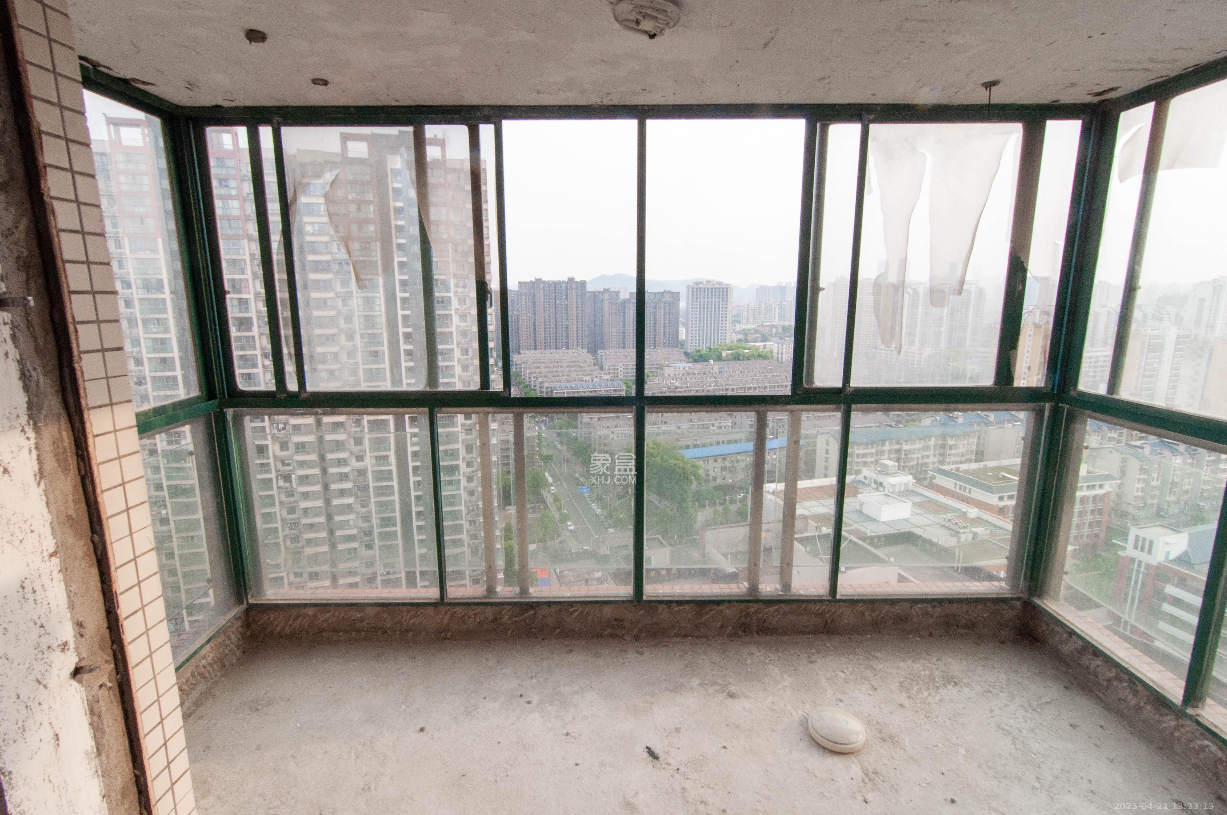 高鑫麓城 3室2厅2卫 110.0万 高鑫麓城 3室2厅2卫 110.0万其他