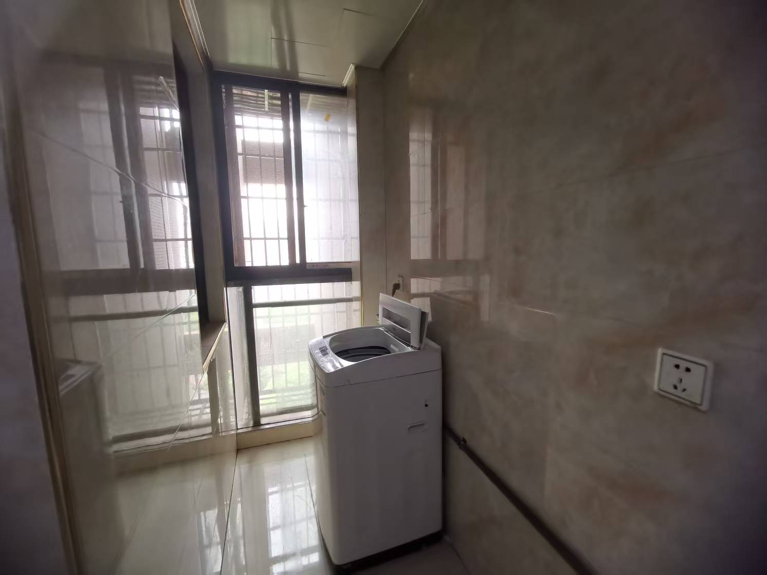 尚书房 2室1厅1卫 1600.0元/月 尚书房 2室1厅1卫 1600.0元/月室内图