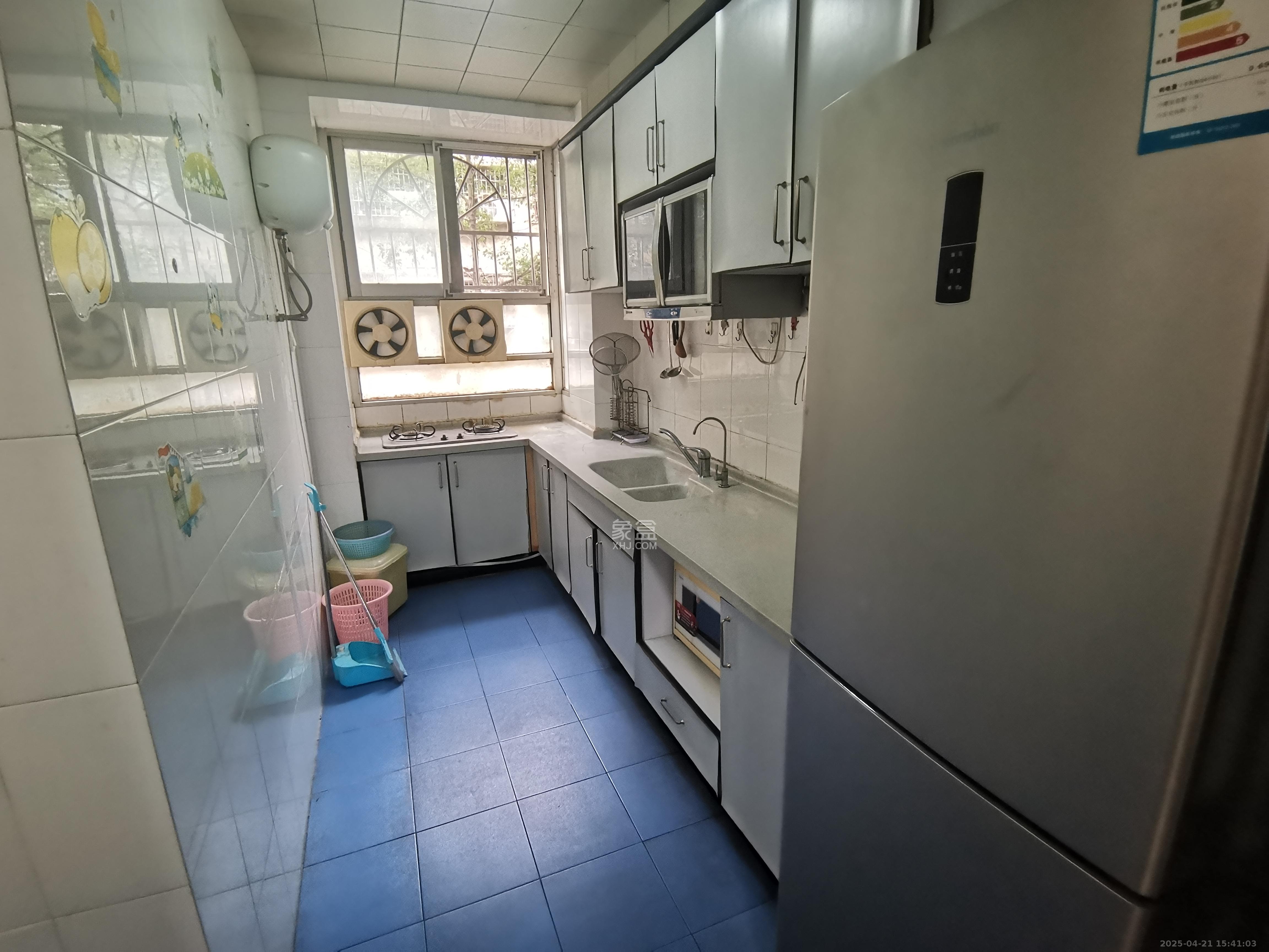 狮子山一片  3室2厅1卫   1800.00元/月室内图