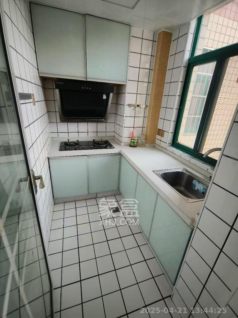 明城公寓  2室1厅1卫   1400.00元/月室内图