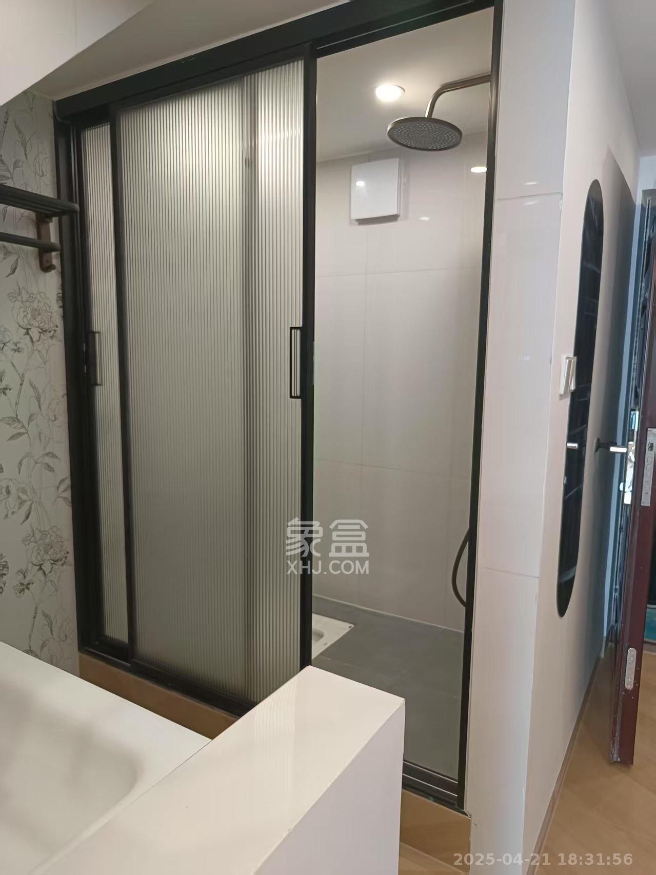 保利天禧EF区  2室1厅1卫   2600.00元/月室内图