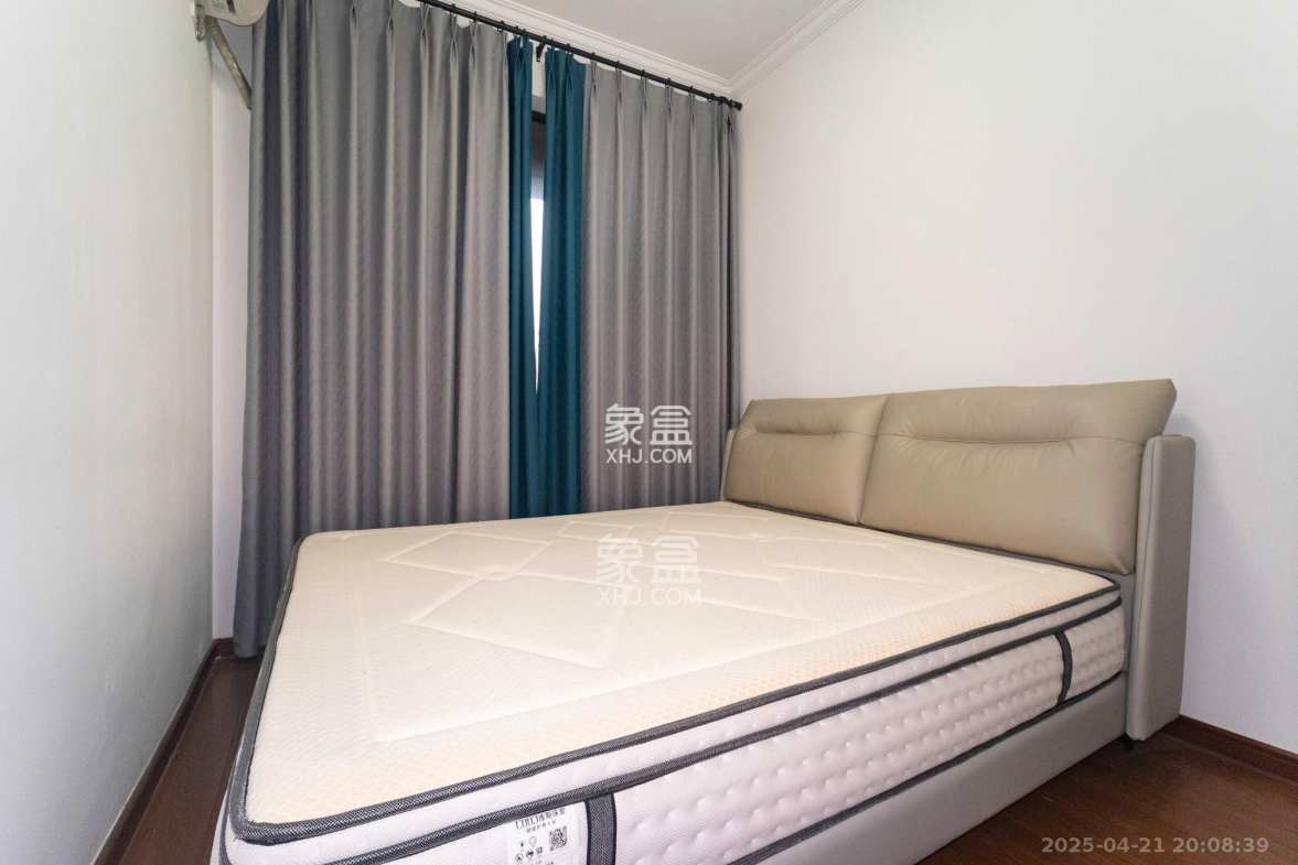 旺德府恺悦国际  3室2厅2卫    74.8万 旺德府恺悦国际  3室2厅2卫    74.8万卧室