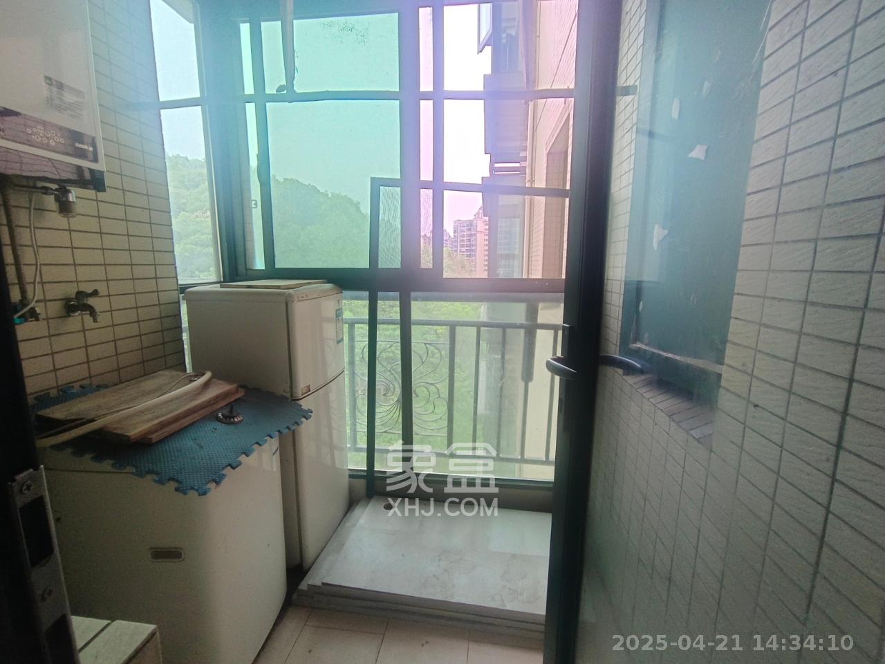 恒大城  4室2厅1卫   2600.00元/月室内图