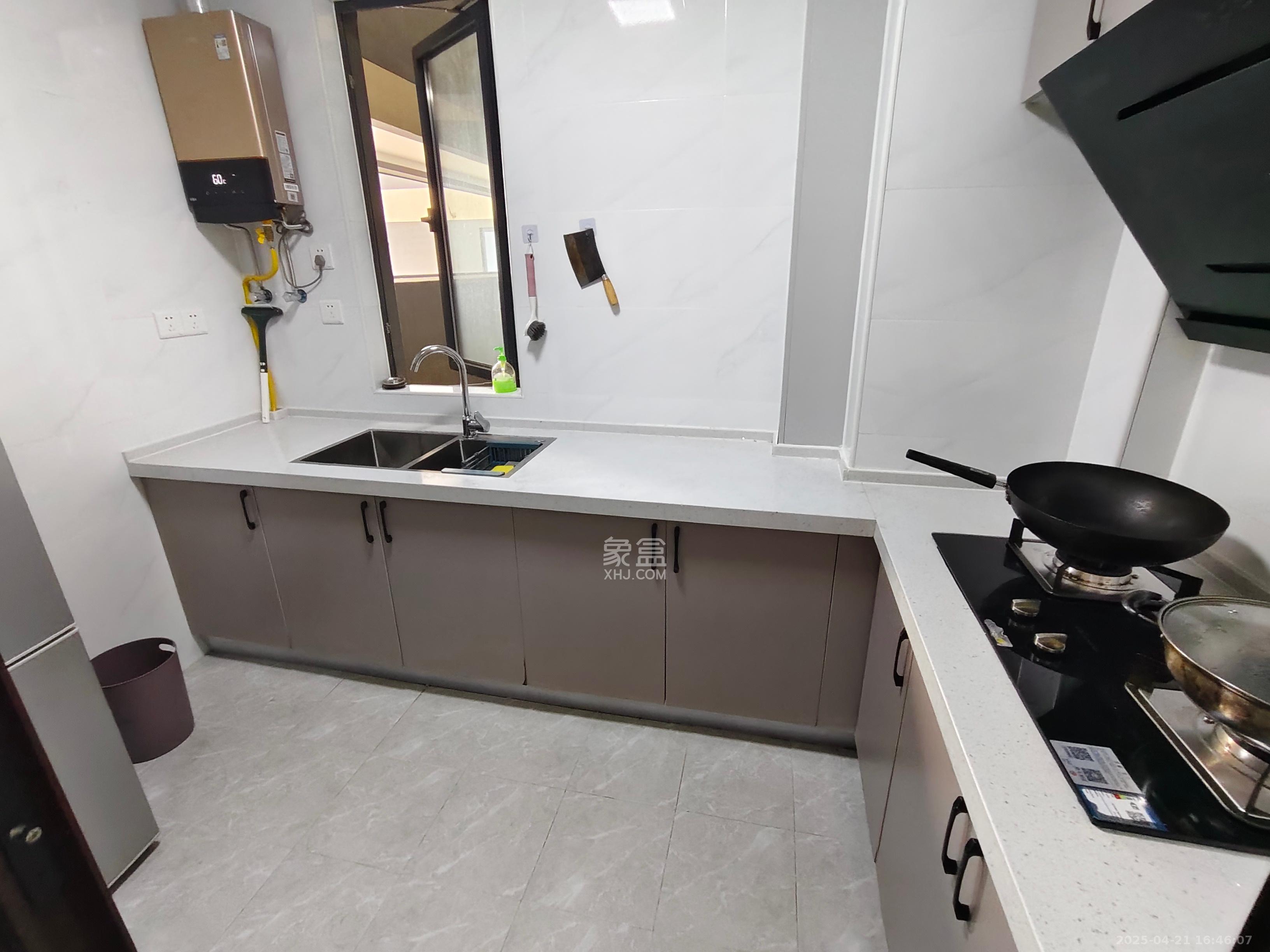 弘坤东昇  3室2厅2卫   2300.00元/月室内图