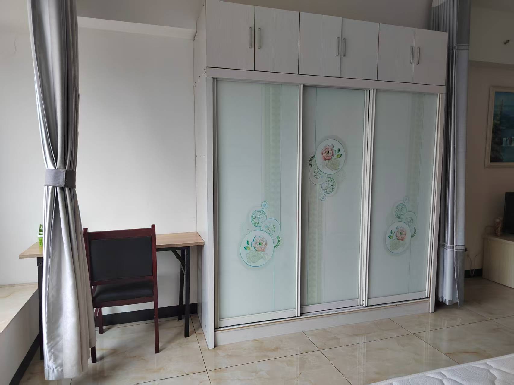 吉泰领寓 1室1厅1卫 1200.0元/月 吉泰领寓 1室1厅1卫 1200.0元/月室内图