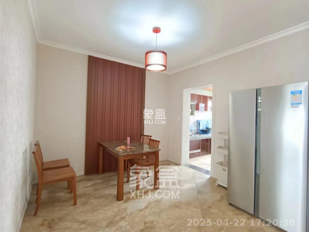 金侨中央花园  3室2厅2卫    52.0万 金侨中央花园  3室2厅2卫    52.0万室内图