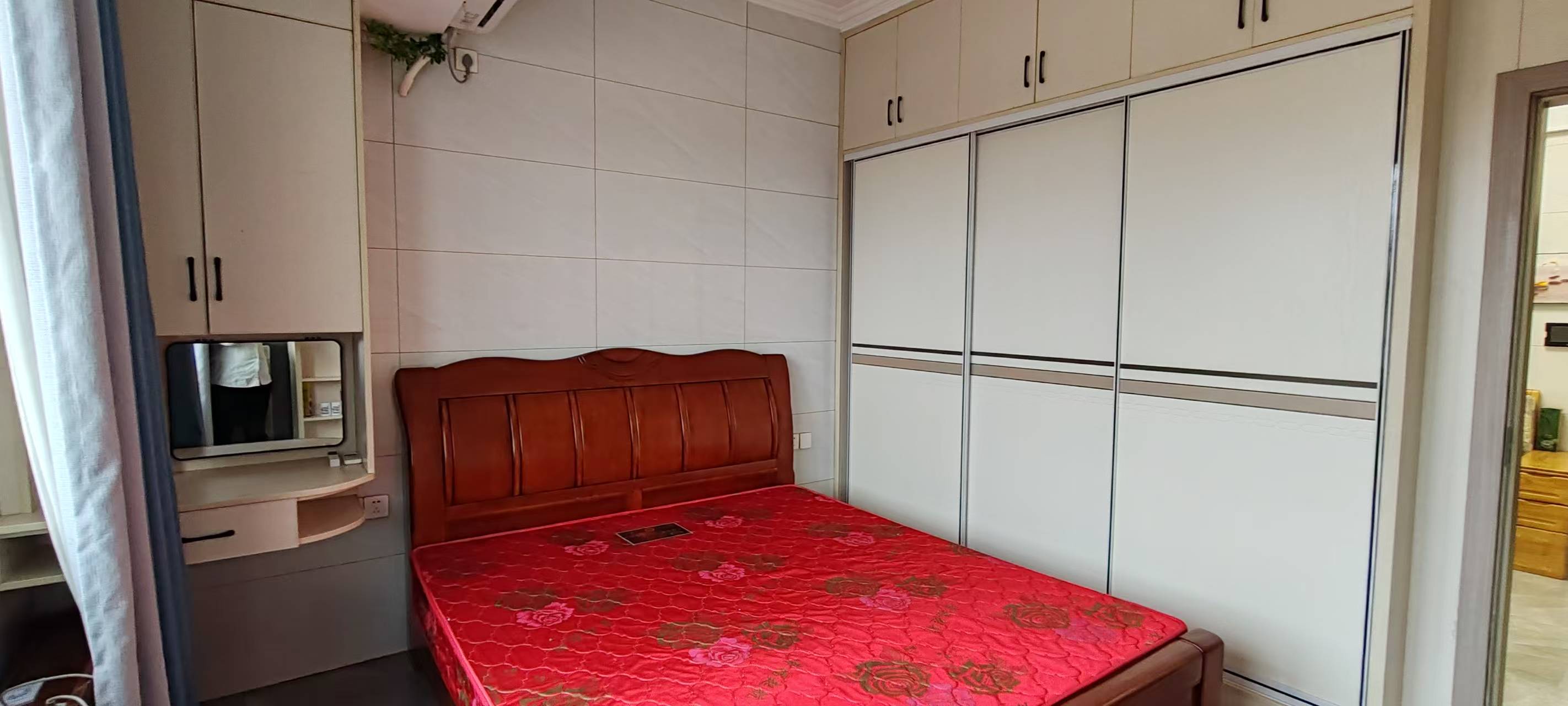 赫山新天地 1室1厅1卫 1500.0元/月 赫山新天地 1室1厅1卫 1500.0元/月室内图