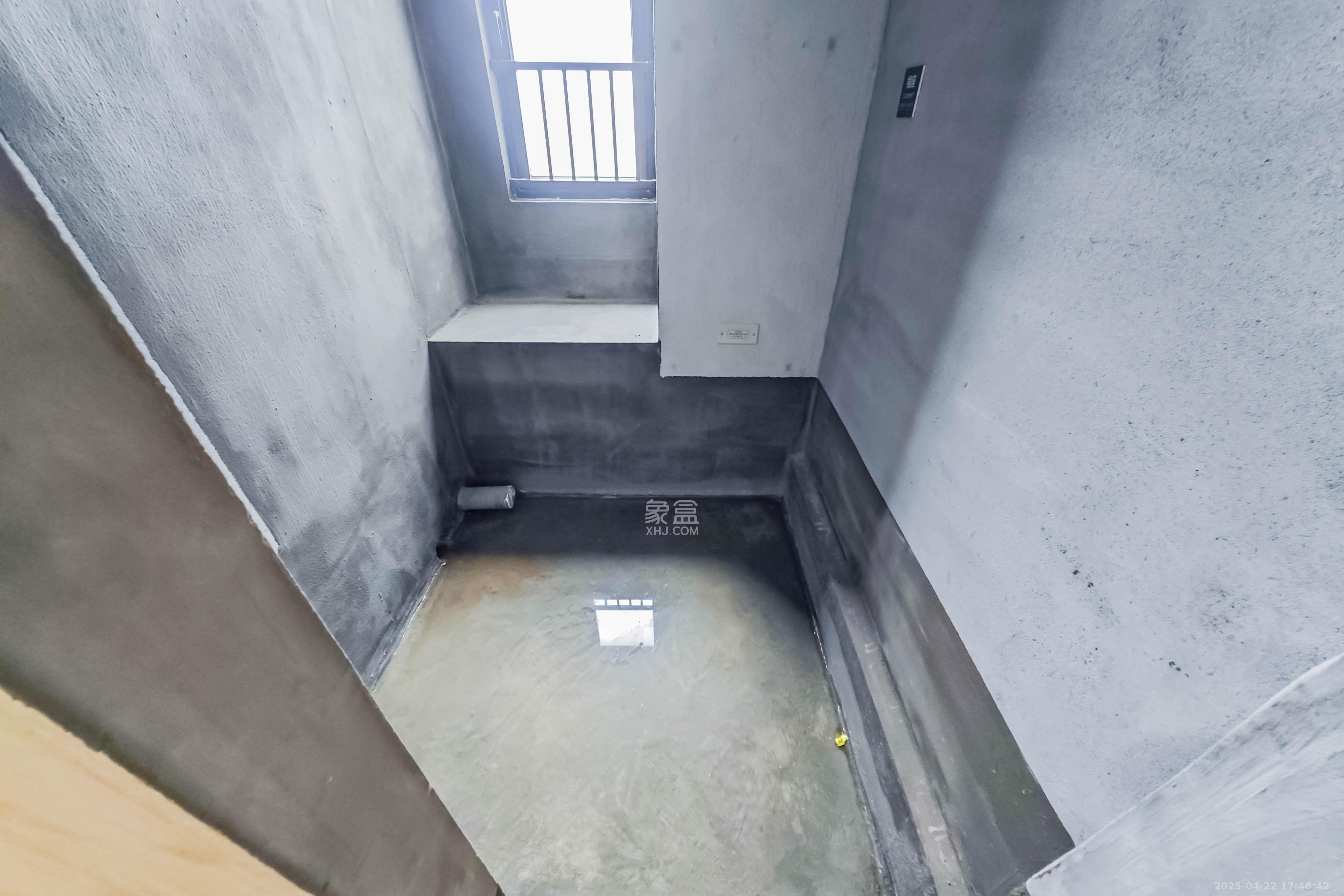 建发玖洲观澜  4室1厅2卫   185.00万其他