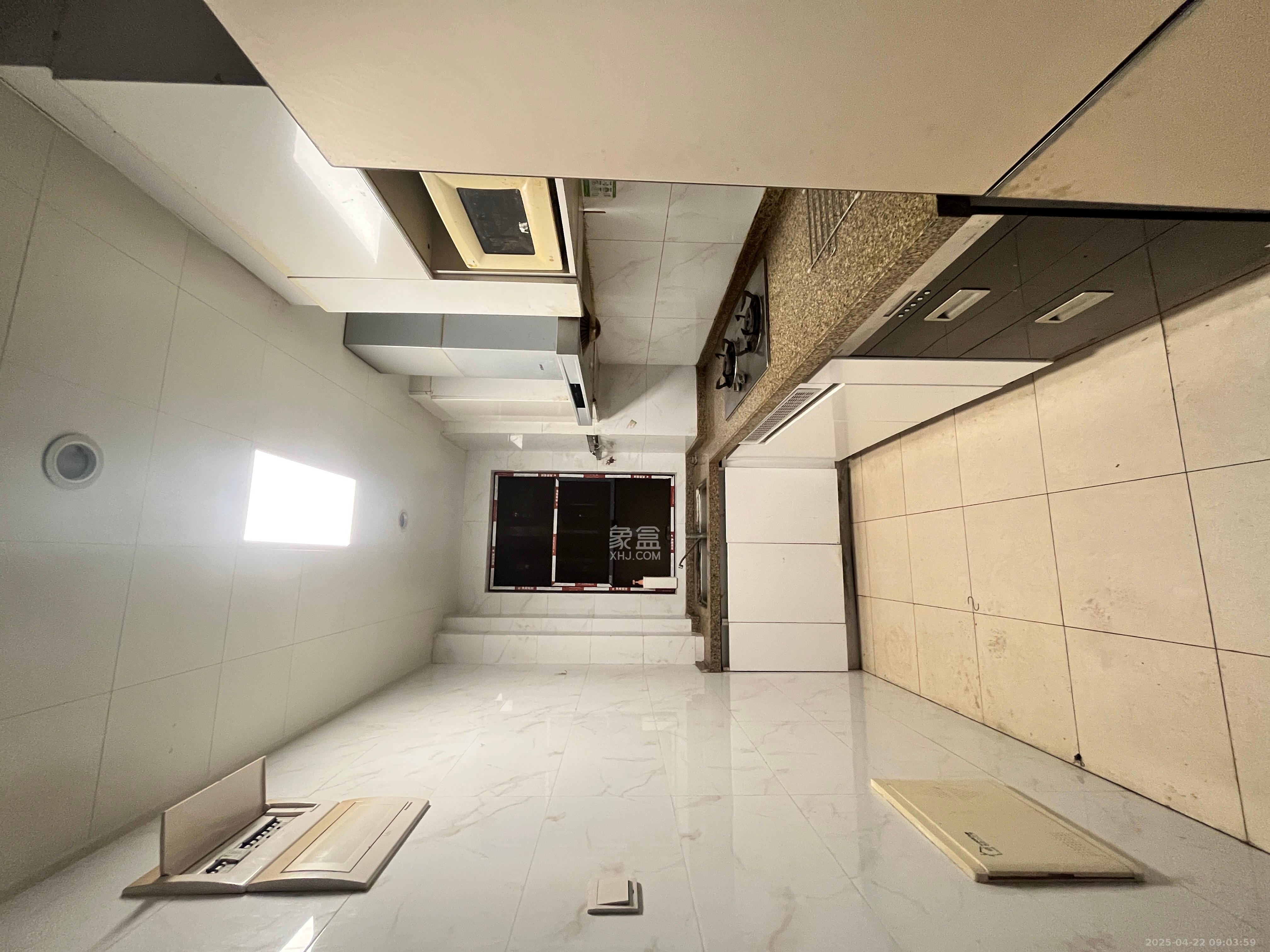 恒大江湾  4室2厅2卫   2850.00元/月室内图