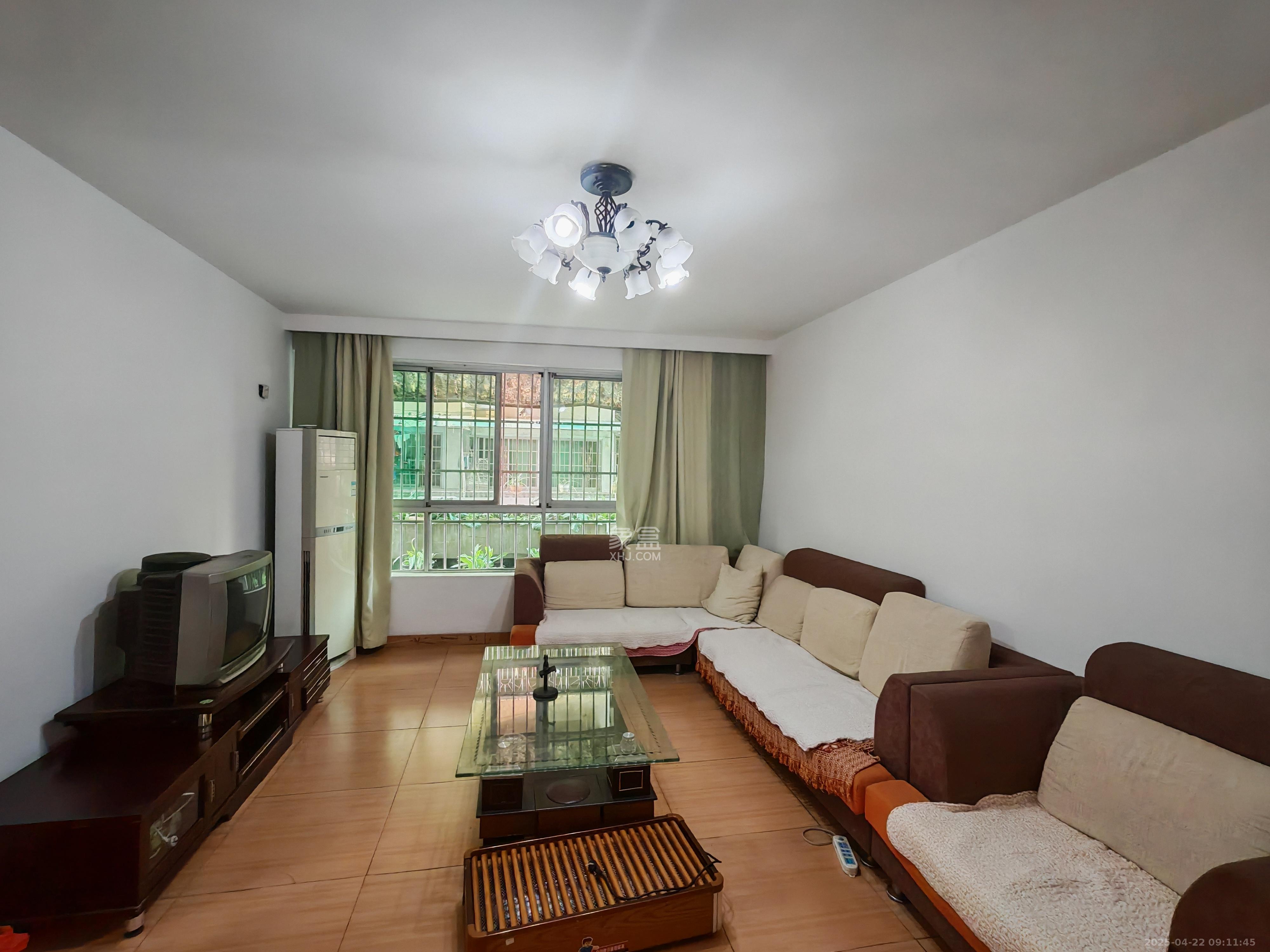 韵景商居 2室2厅1卫 2200.0元/月 韵景商居 2室2厅1卫 2200.0元/月室内图