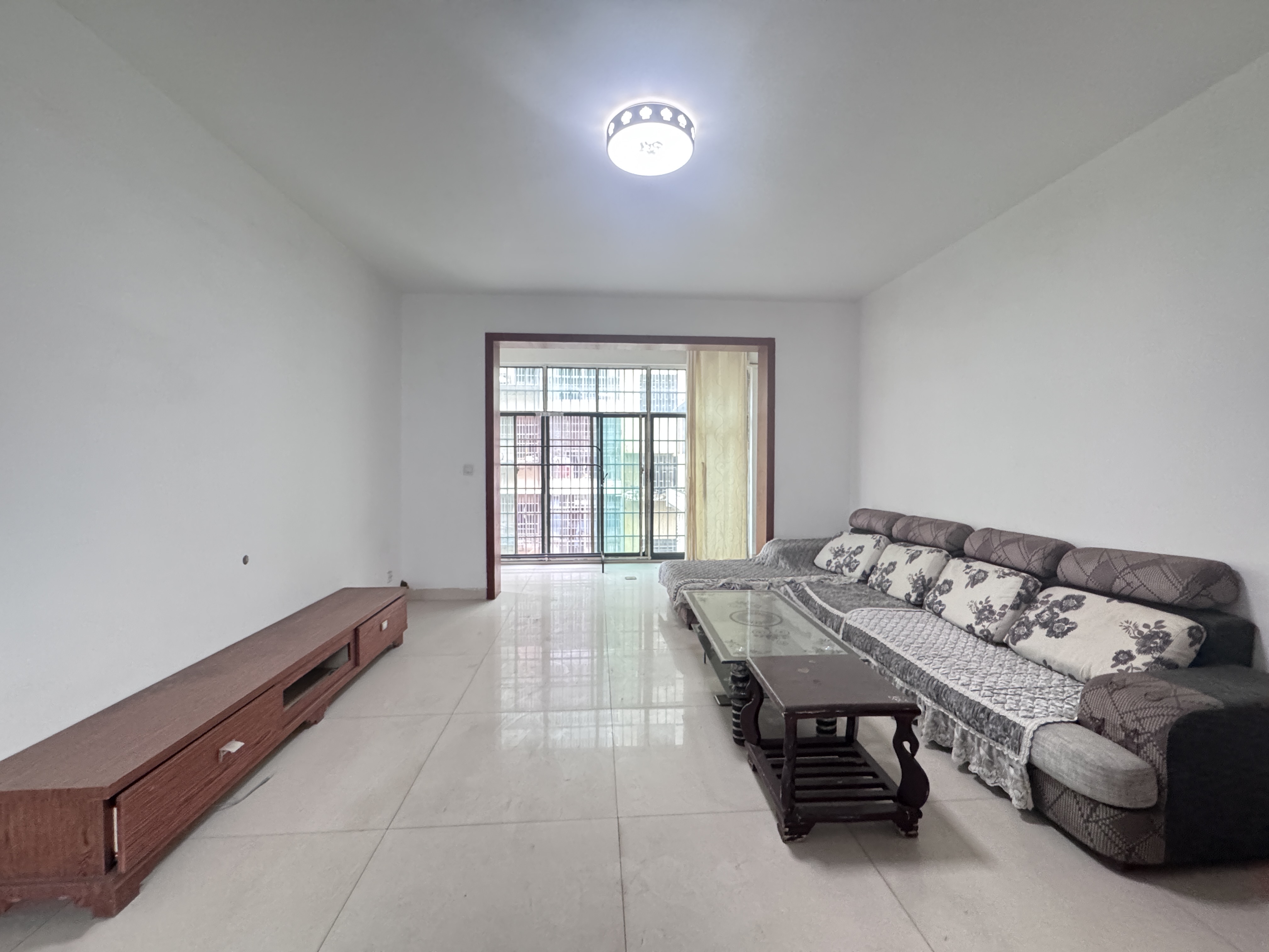 长湖小区 1室0厅0卫 1400.0元/月 长湖小区 1室0厅0卫 1400.0元/月户型图