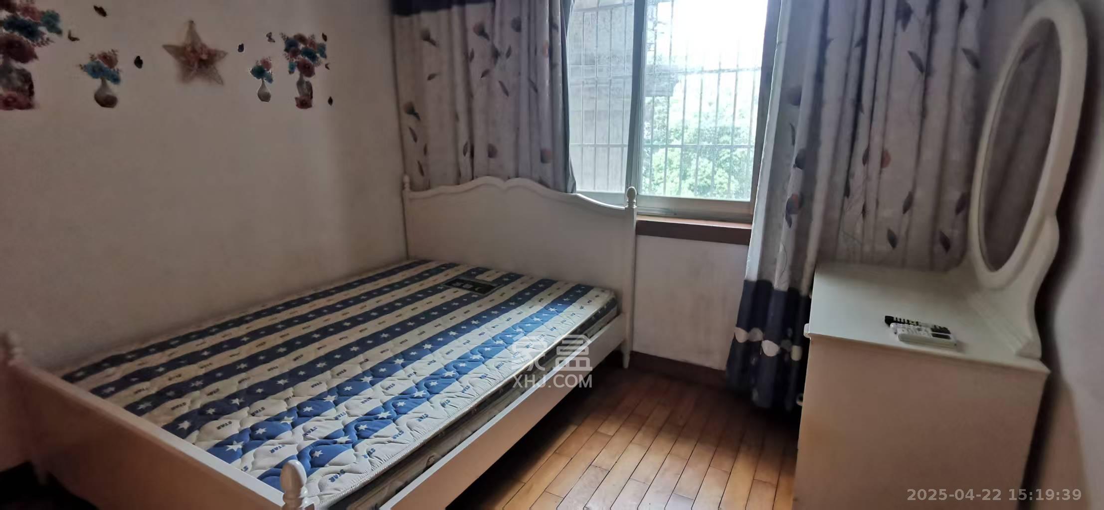 天心里散盘  3室1厅1卫    2400.0元/月 天心里散盘  3室1厅1卫    2400.0元/月室内图