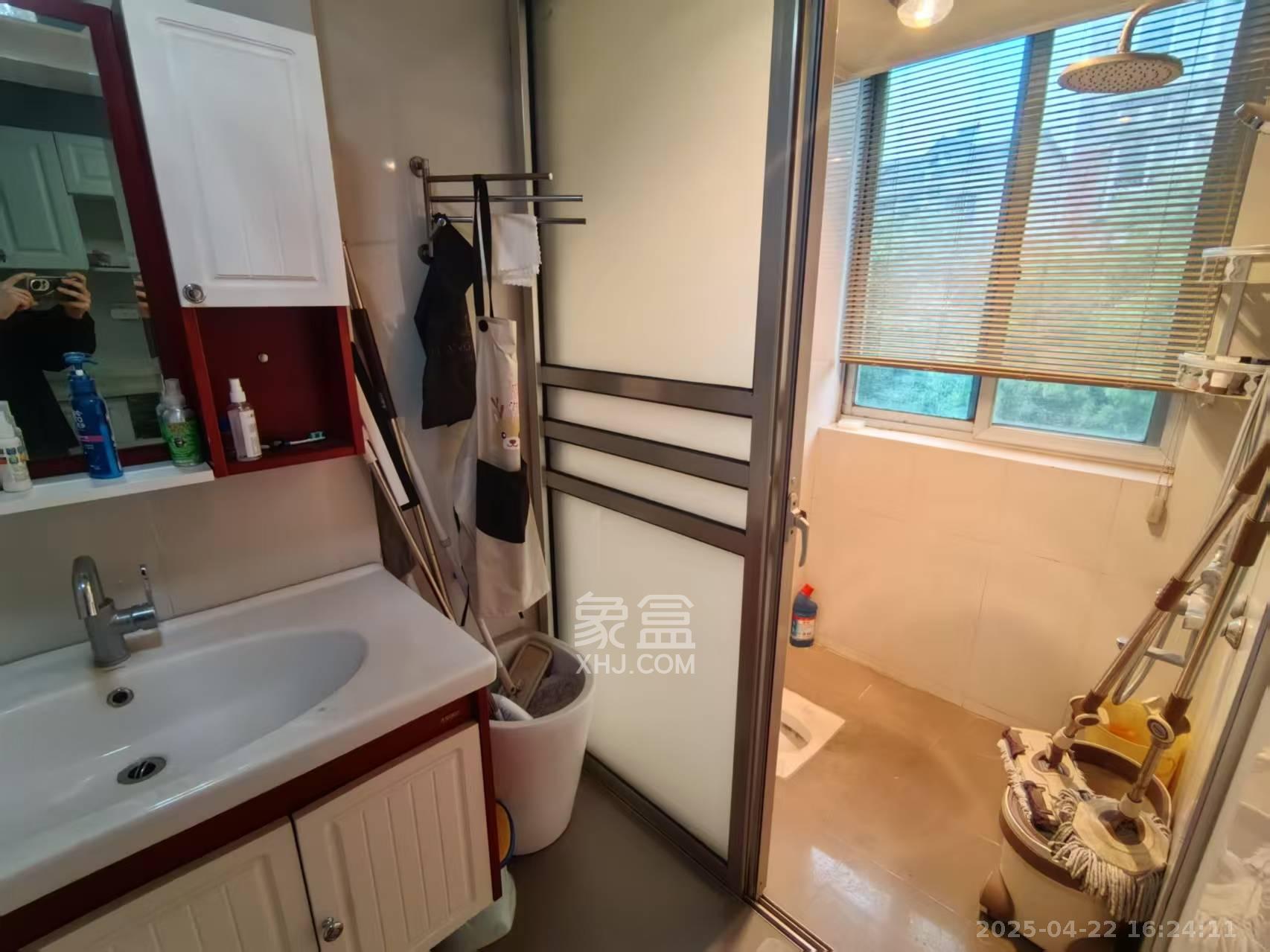 金芙蓉 5室2厅3卫 65.0万 金芙蓉 5室2厅3卫 65.0万室内图