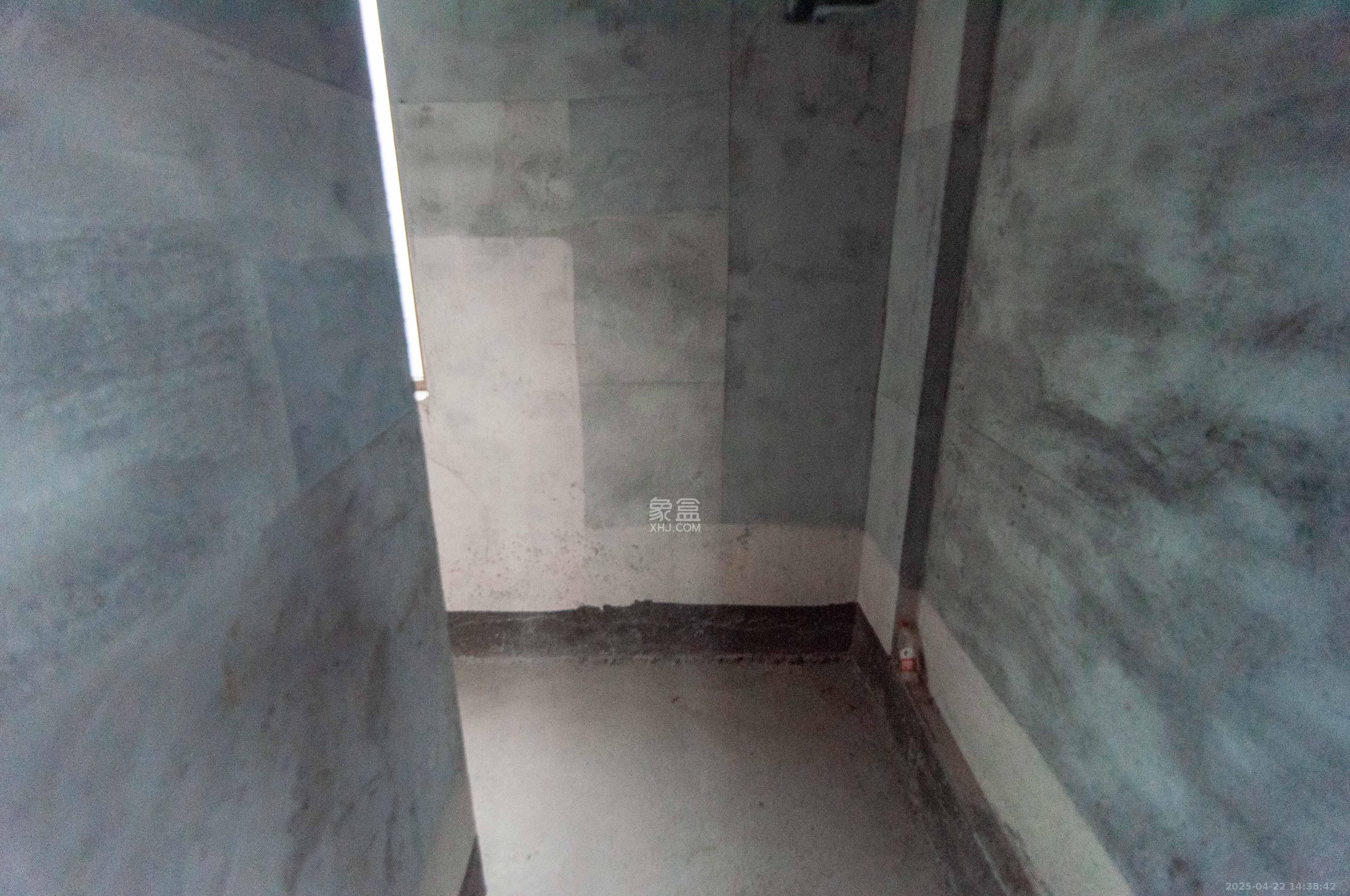 绿地麓湖郡 1室0厅0卫 319.8万 绿地麓湖郡 1室0厅0卫 319.8万其他