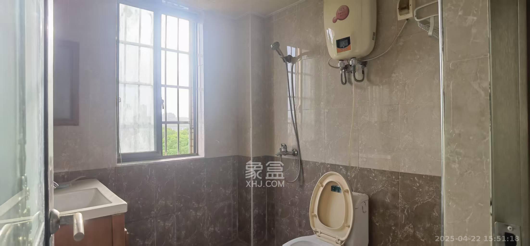 裕园小区(含浦) 3室2厅2卫 1400.0元/月 裕园小区(含浦) 3室2厅2卫 1400.0元/月室内图