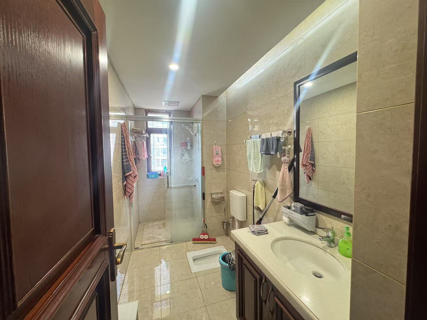 城市公园 3室2厅2卫 95.6万 城市公园 3室2厅2卫 95.6万室内图