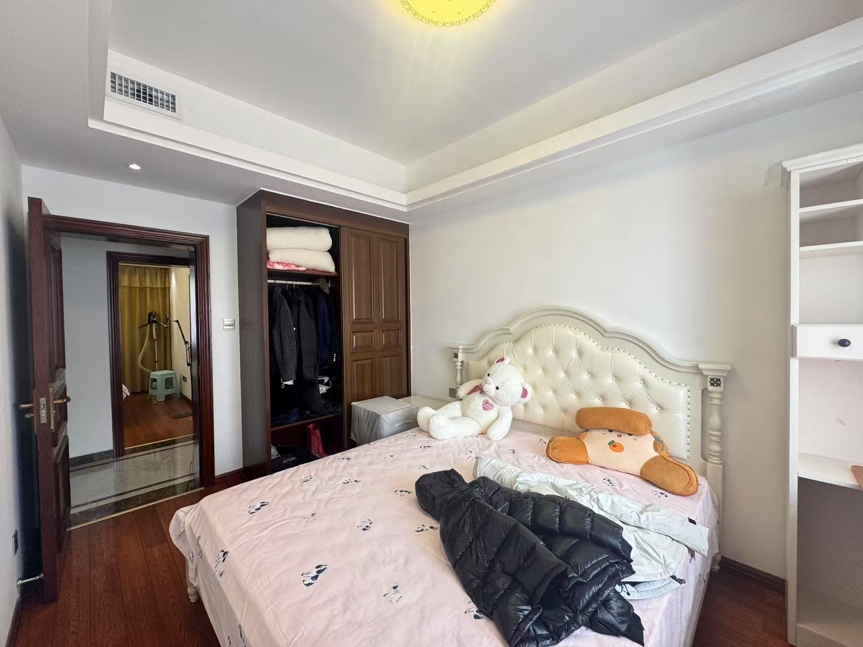 城市公园 3室2厅2卫 95.6万 城市公园 3室2厅2卫 95.6万室内图