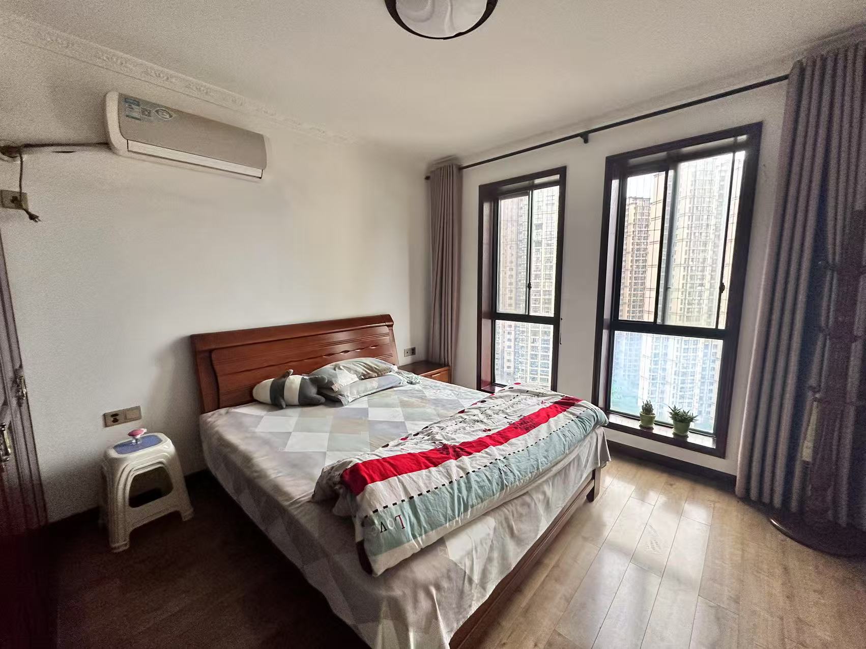 嘉盛华府 1室2厅2卫 70.8万 嘉盛华府 1室2厅2卫 70.8万室内图