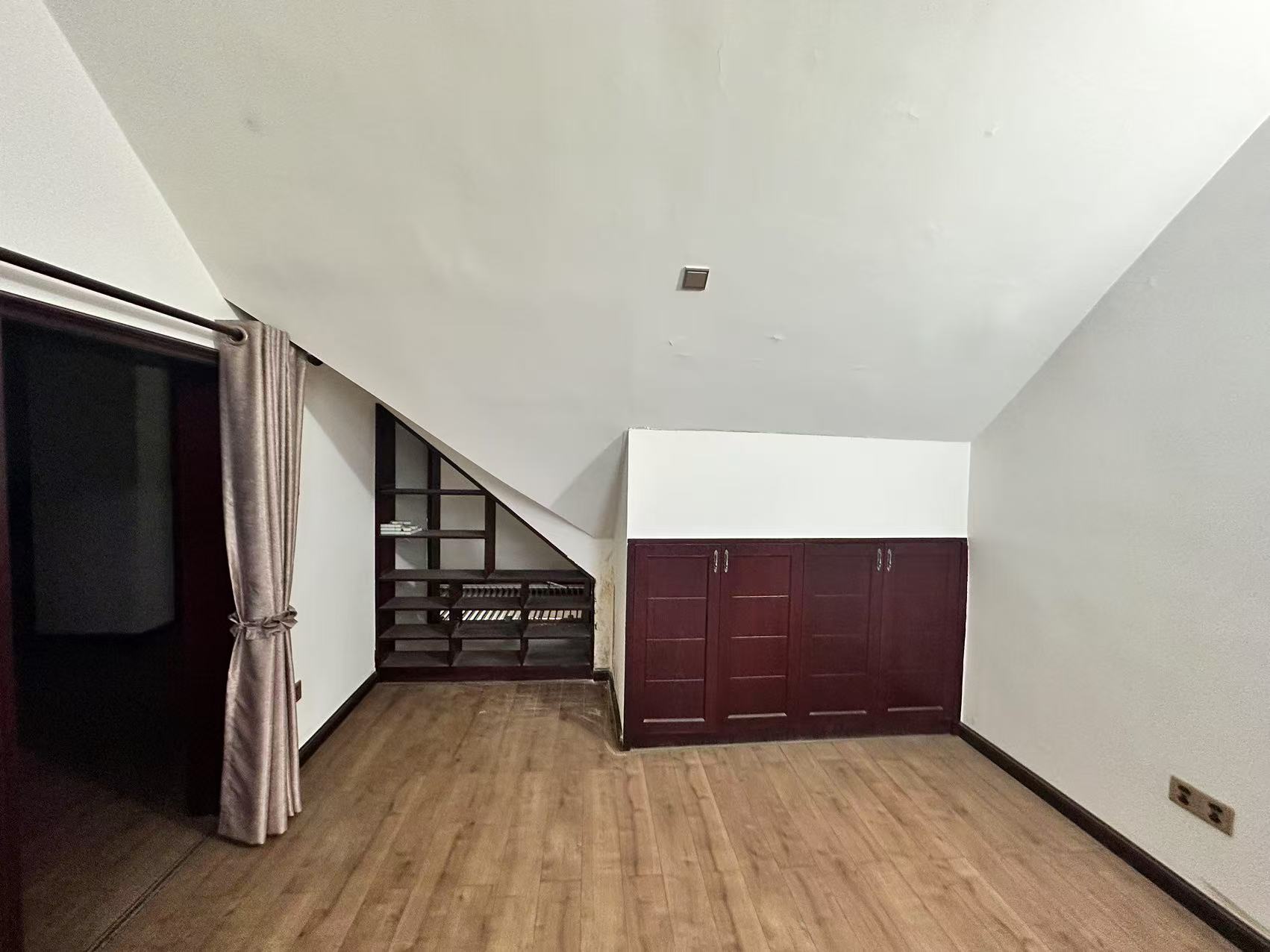 嘉盛华府 1室2厅2卫 70.8万 嘉盛华府 1室2厅2卫 70.8万室内图