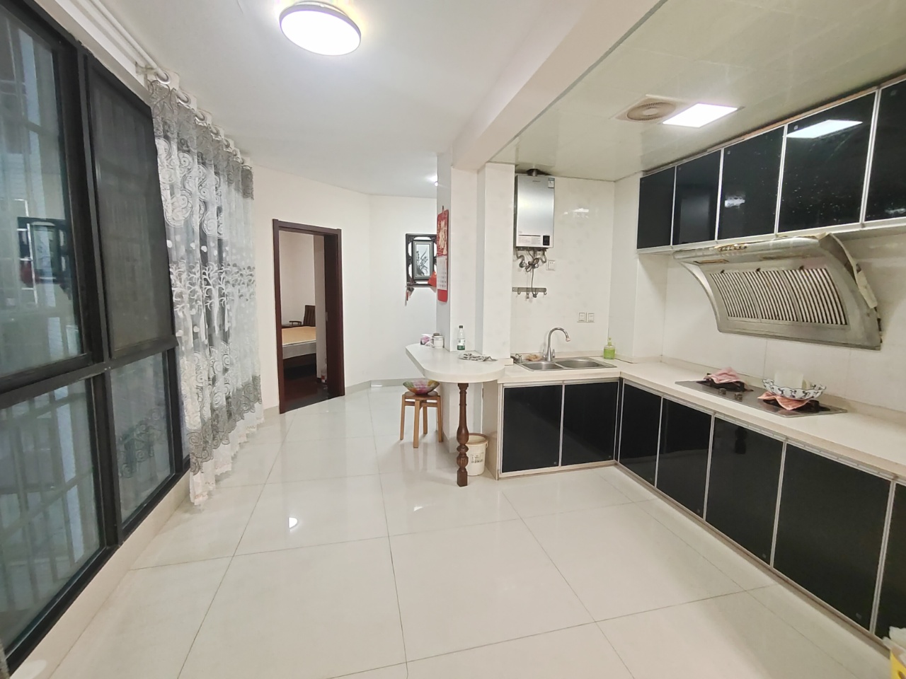 荷塘嘉苑 4室2厅2卫 52.8万 荷塘嘉苑 4室2厅2卫 52.8万室内图