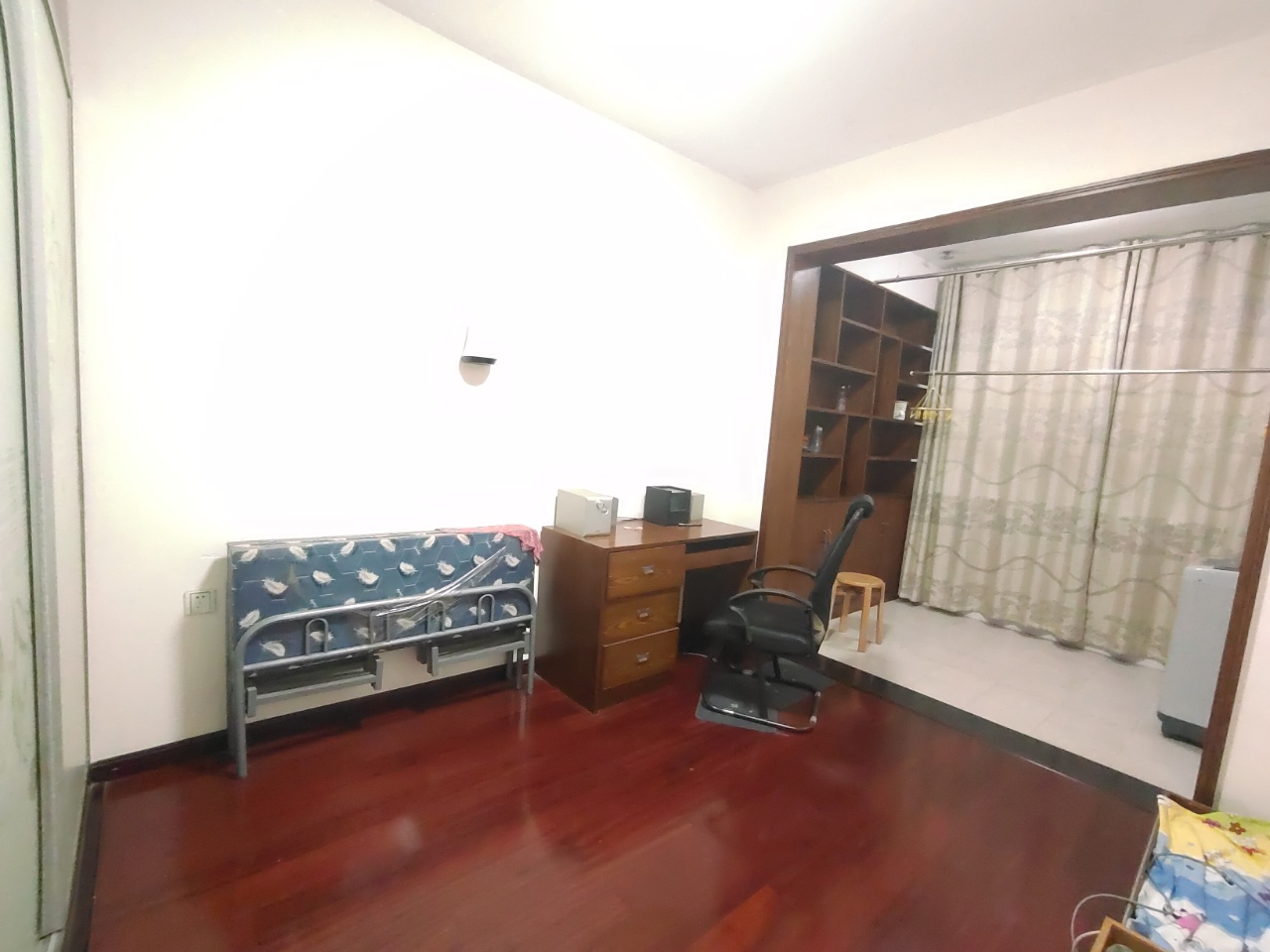 荷塘嘉苑 4室2厅2卫 52.8万 荷塘嘉苑 4室2厅2卫 52.8万室内图