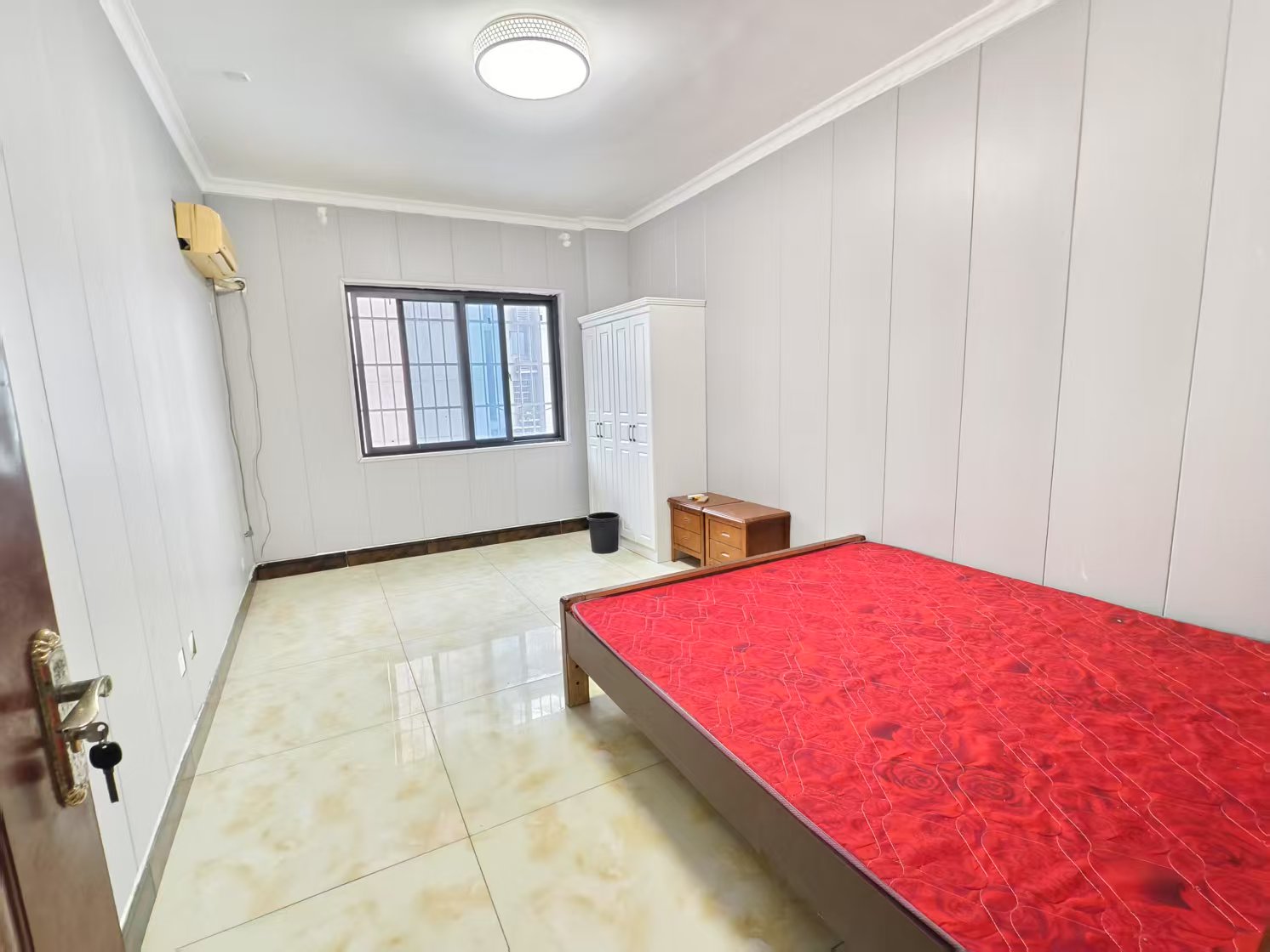 圣华名城建设北路110号  2室2厅1卫    35.0万 圣华名城建设北路110号  2室2厅1卫    35.0万室内图