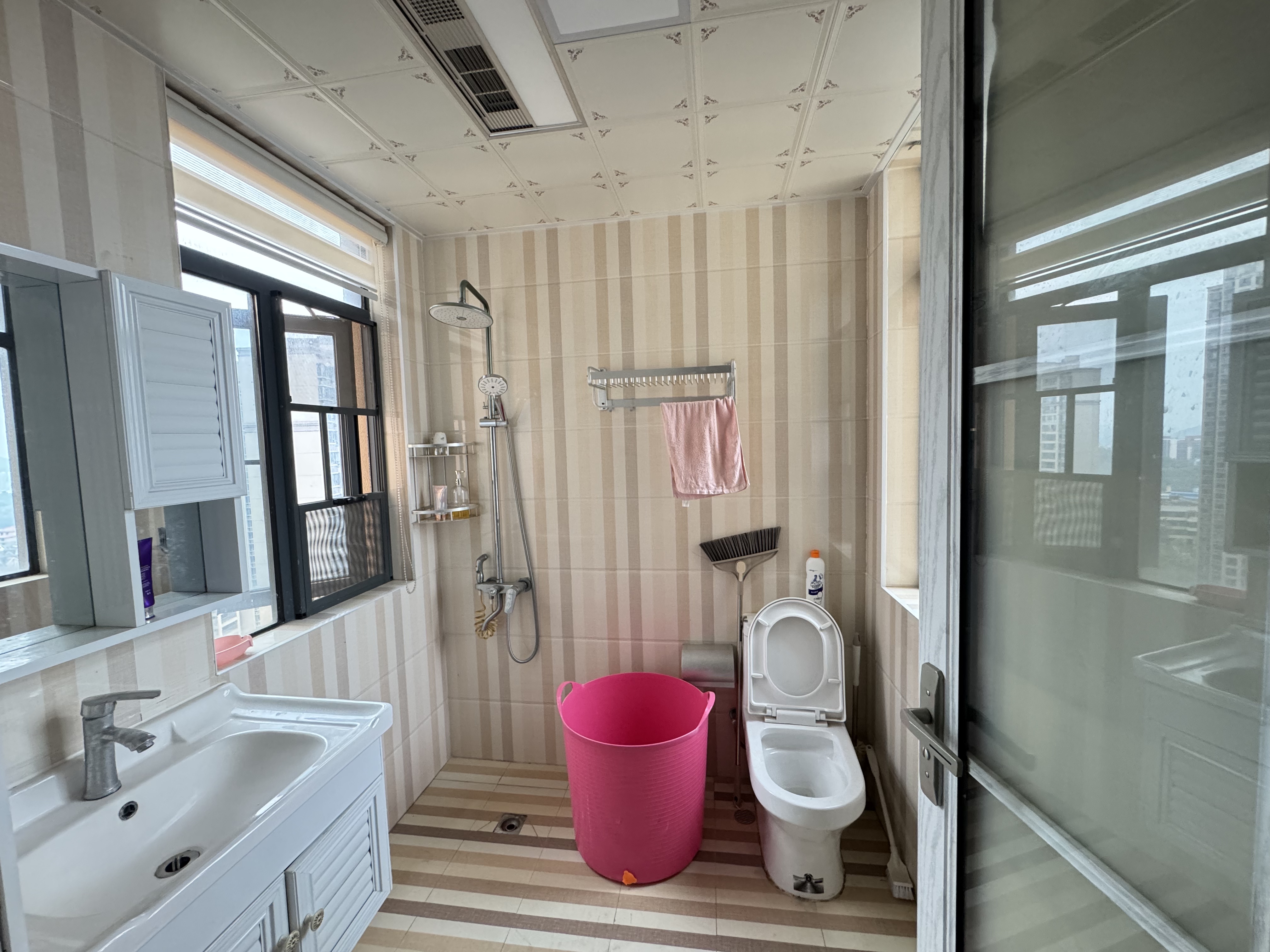 城市公园 3室2厅2卫 52.8万 城市公园 3室2厅2卫 52.8万室内图