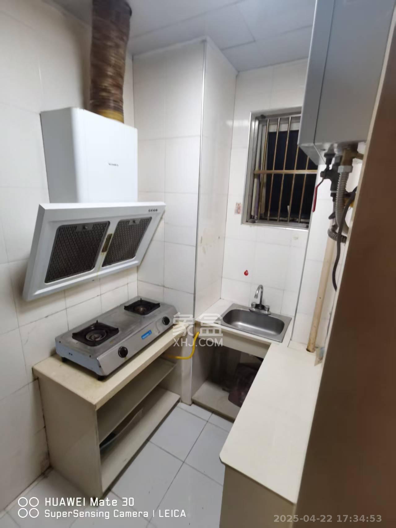 汇富中心  1室1厅1卫   1500.00元/月室内图