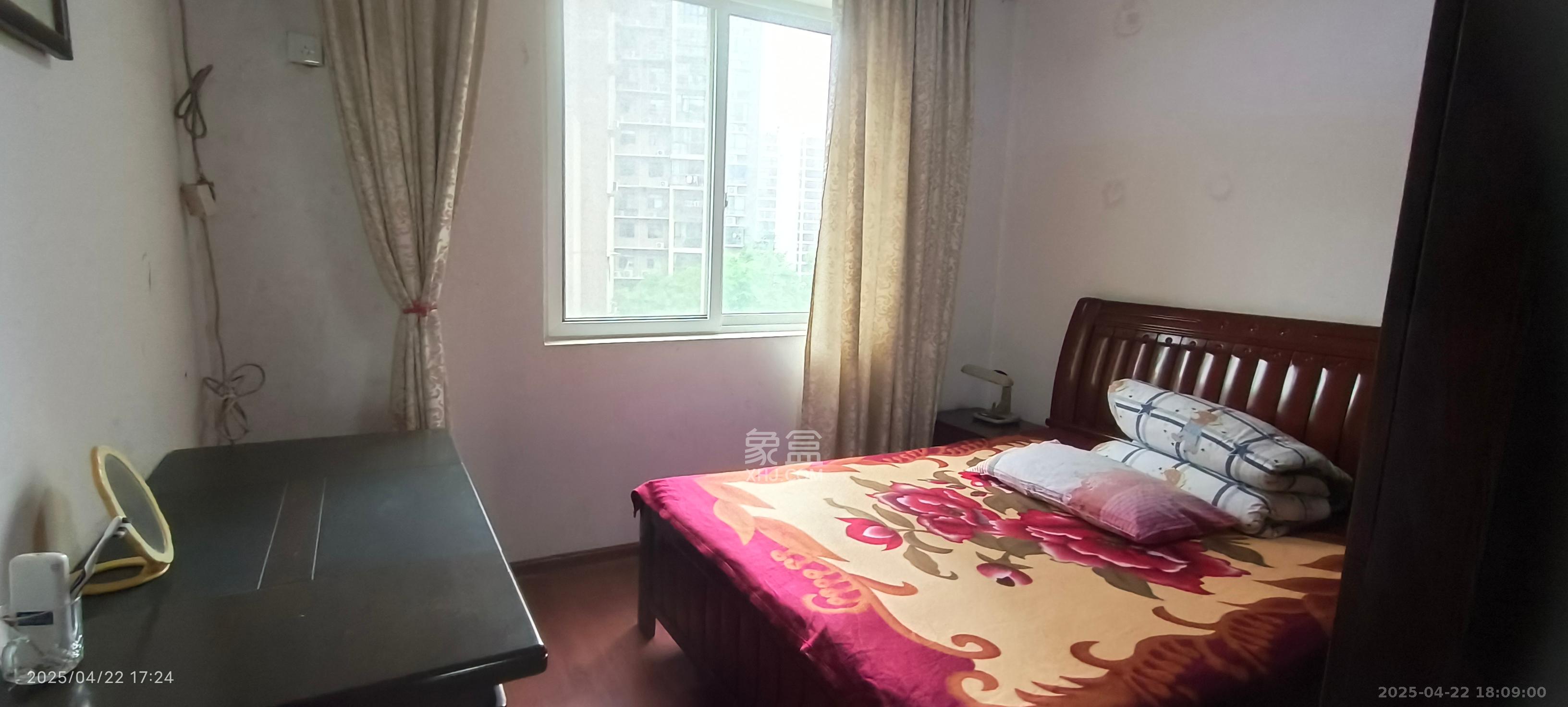 海利科院佳园 3室2厅1卫 2600.0元/月 海利科院佳园 3室2厅1卫 2600.0元/月室内图