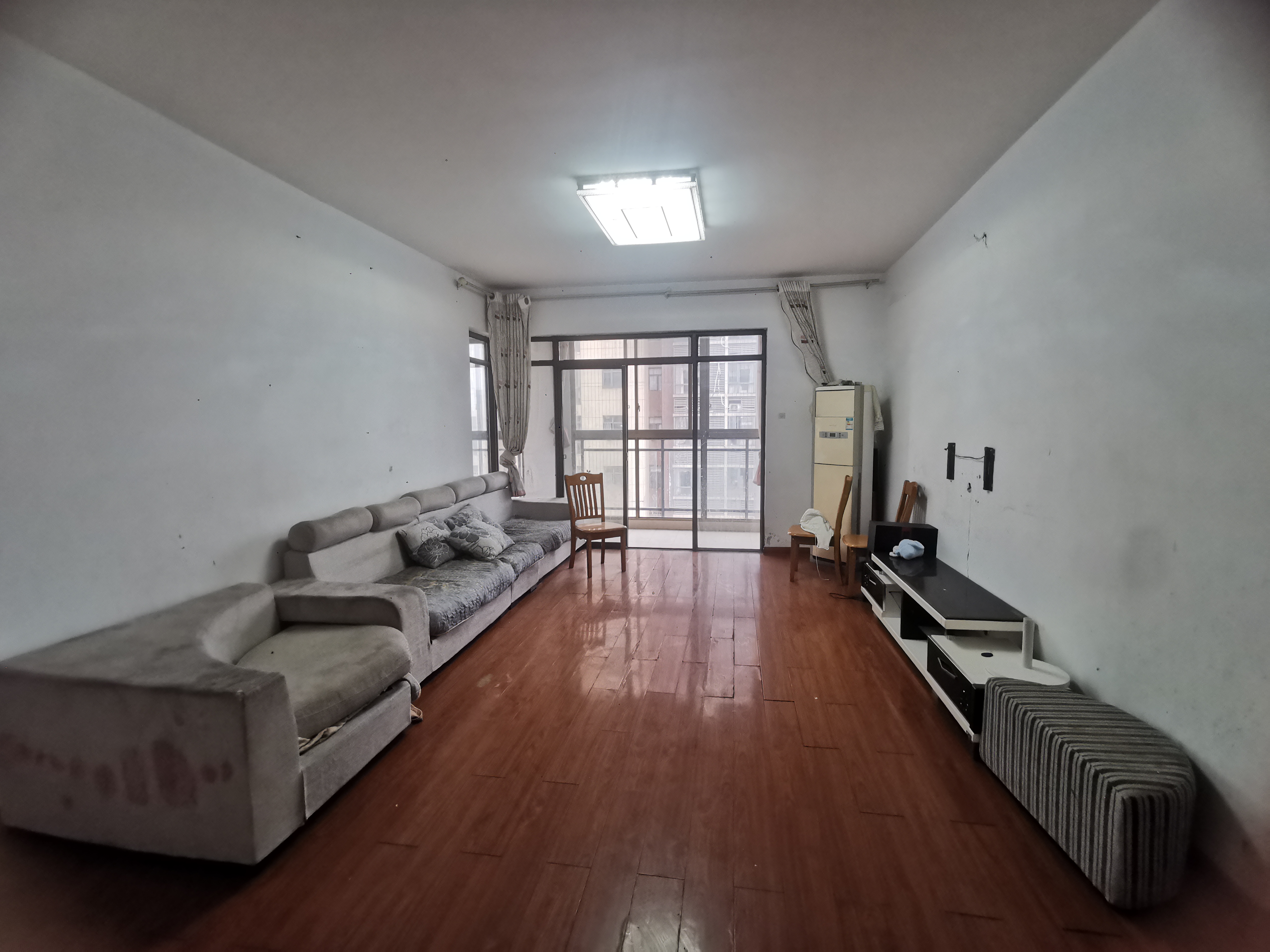 万豪城市花园 3室2厅2卫 2000.0元/月 万豪城市花园 3室2厅2卫 2000.0元/月室内图