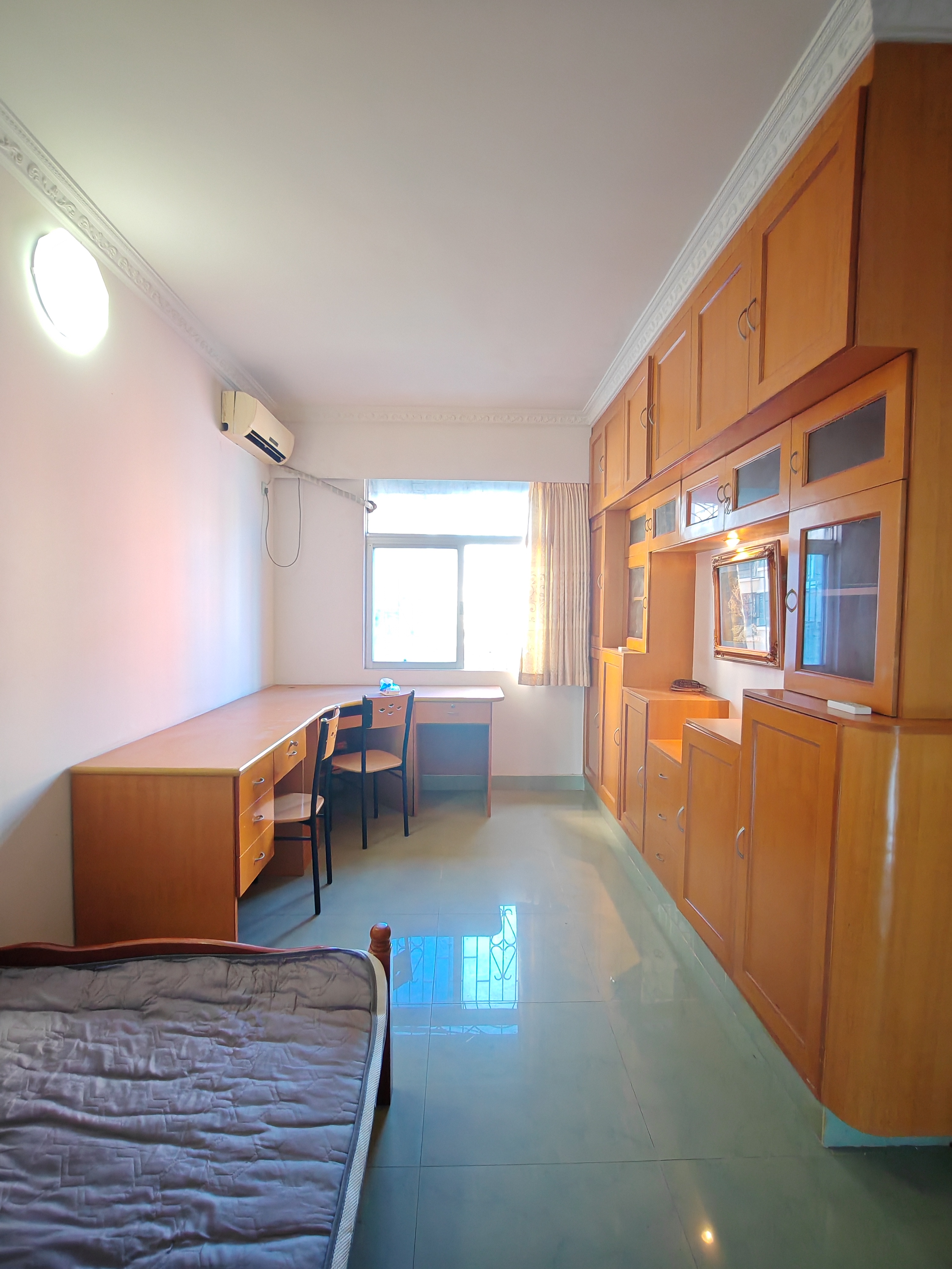 金鹿花园一期  3室2厅2卫    2500.0元/月 金鹿花园一期  3室2厅2卫    2500.0元/月室内图