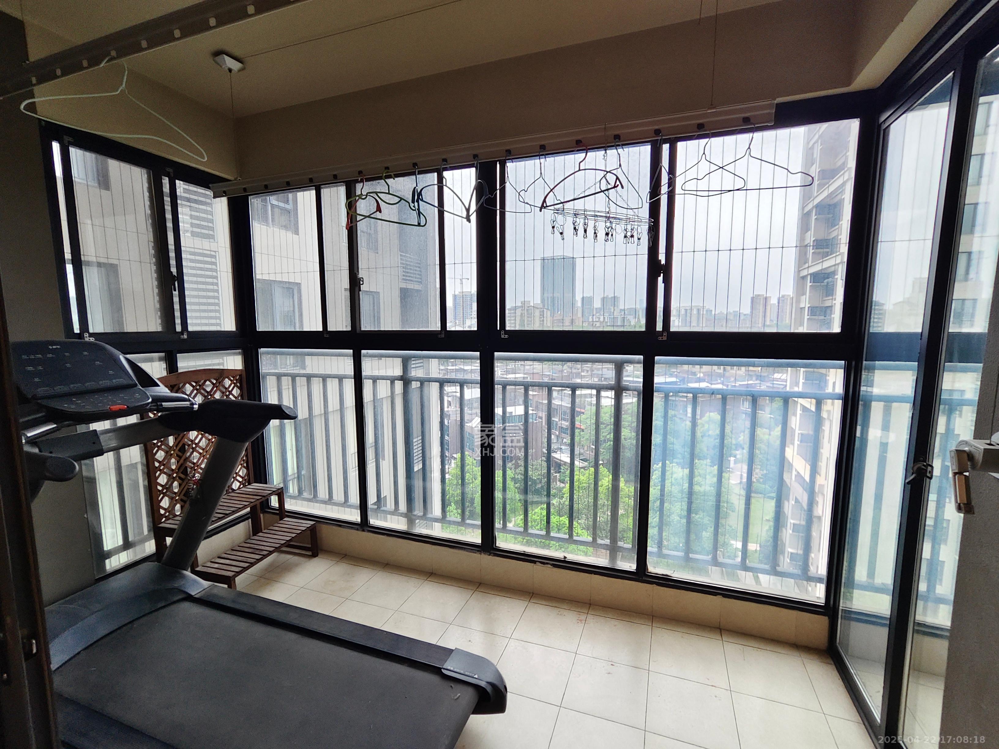 万科金域华府三四期  4室2厅2卫    3600.0元/月 万科金域华府三四期  4室2厅2卫    3600.0元/月室内图