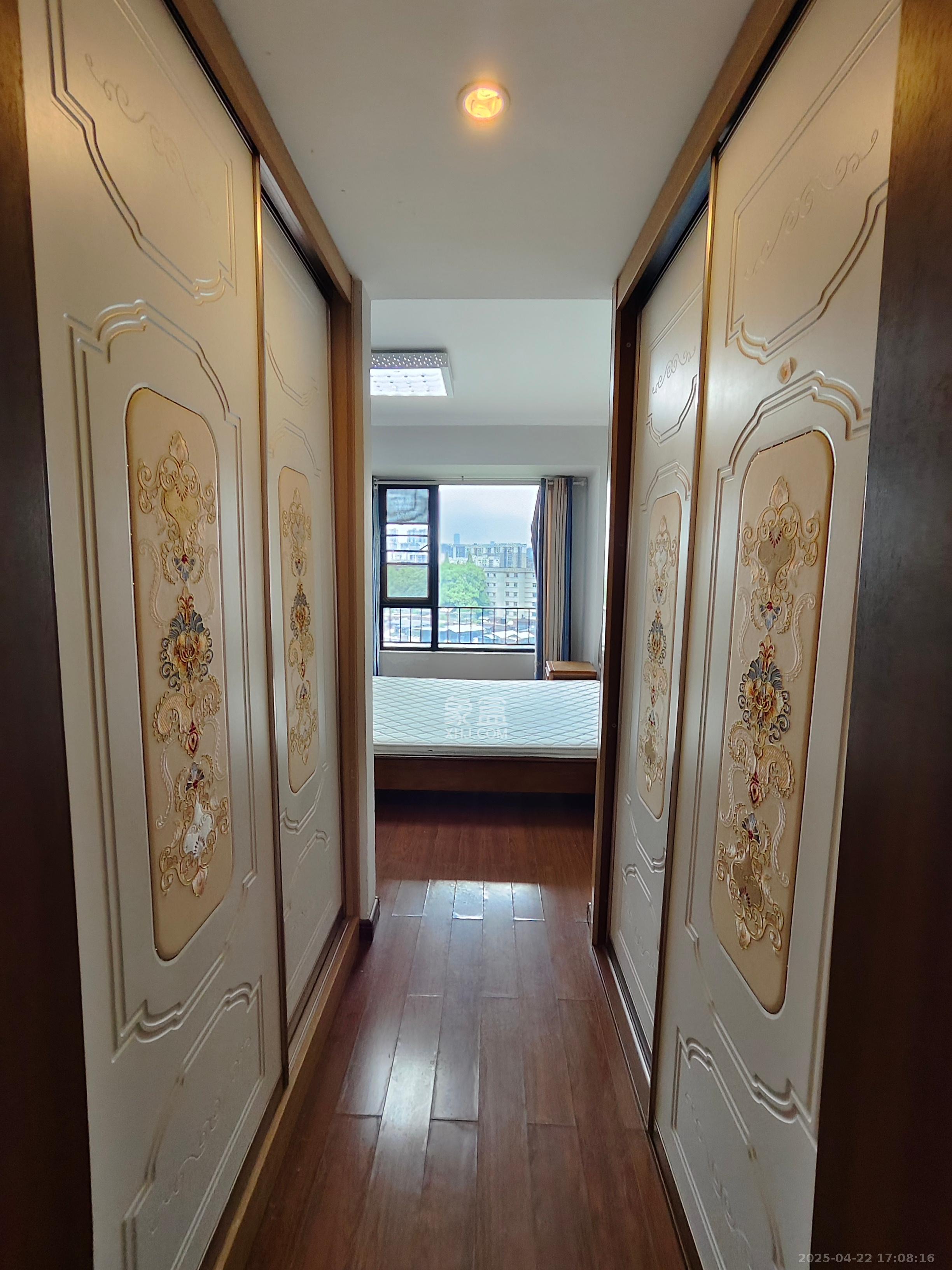 万科金域华府三四期  4室2厅2卫    3600.0元/月 万科金域华府三四期  4室2厅2卫    3600.0元/月室内图