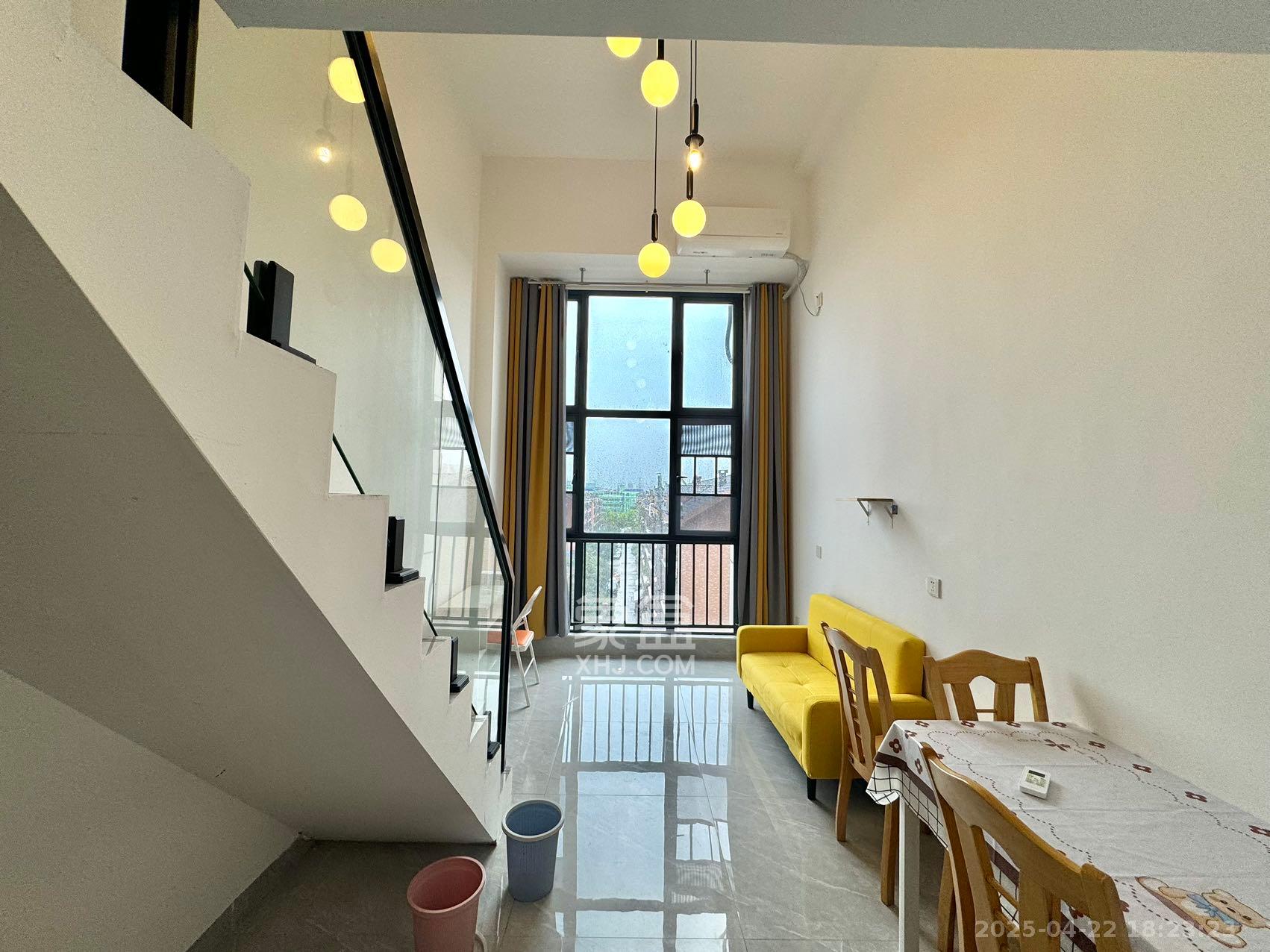 新长海D1站  1室1厅1卫    1250.0元/月 新长海D1站  1室1厅1卫    1250.0元/月小区图