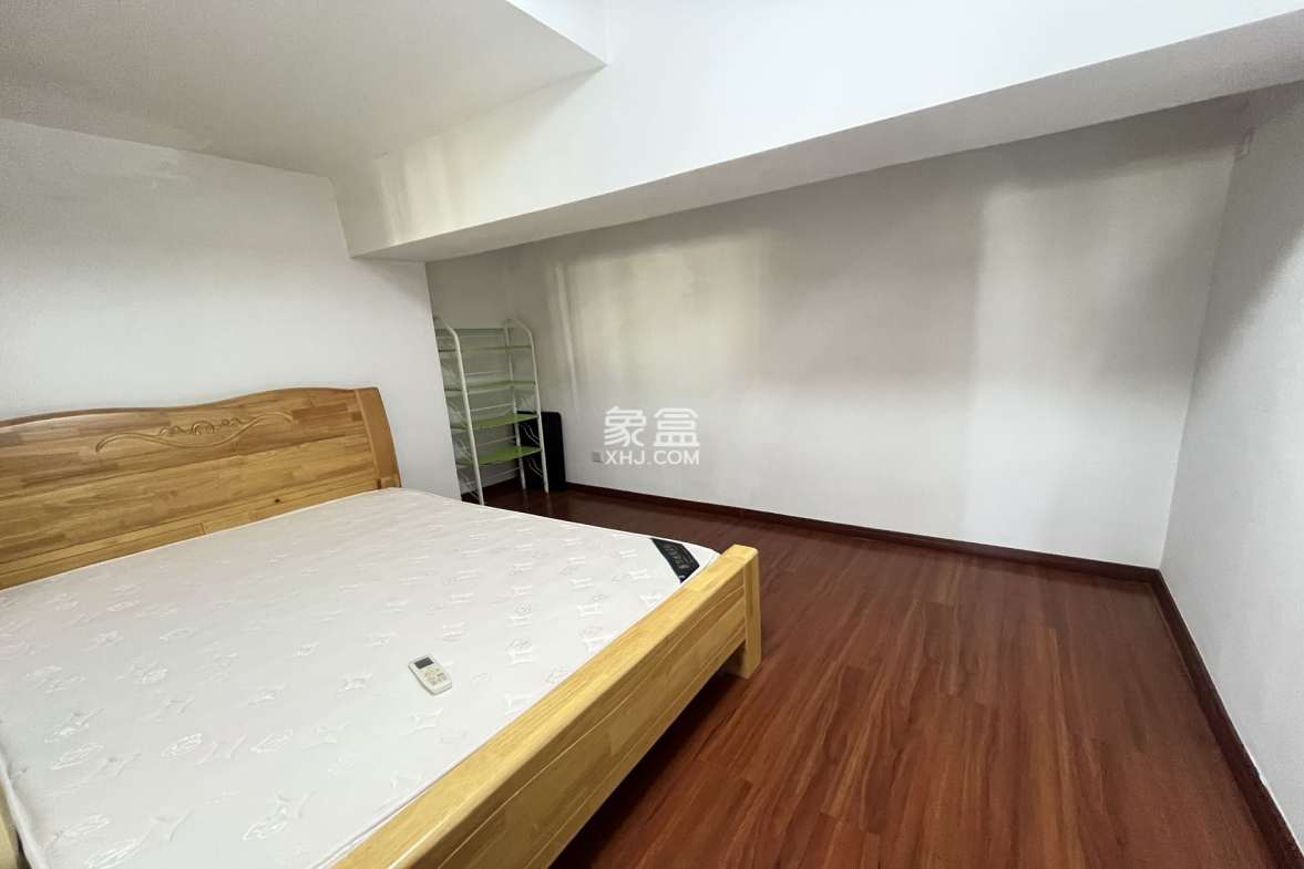 华林广场 2室1厅1卫 2100.0元/月 华林广场 2室1厅1卫 2100.0元/月室内图