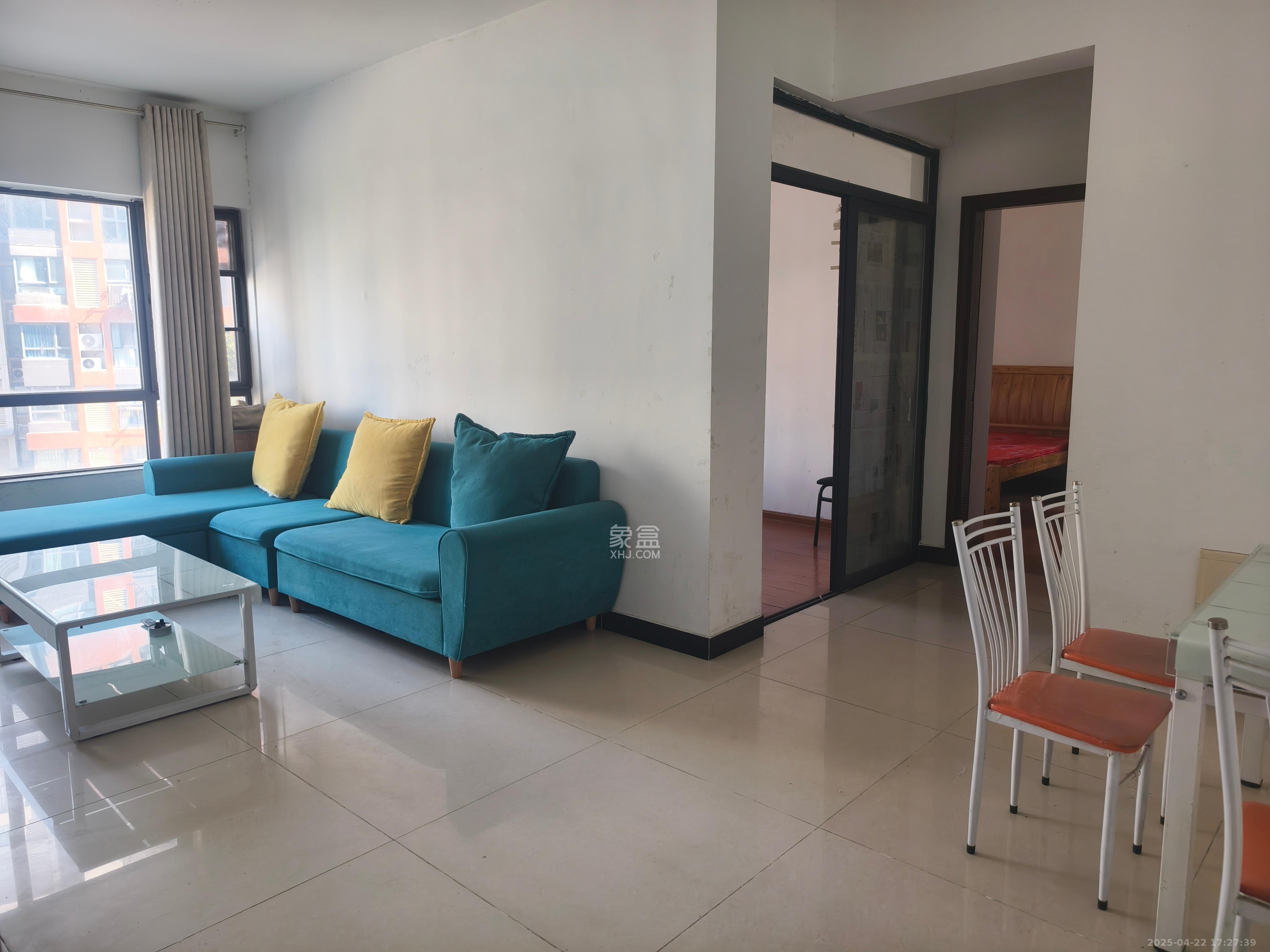 中信文化广场(中信新城二期) 2室2厅1卫 1900.0元/月 中信文化广场(中信新城二期) 2室2厅1卫 1900.0元/月室内图