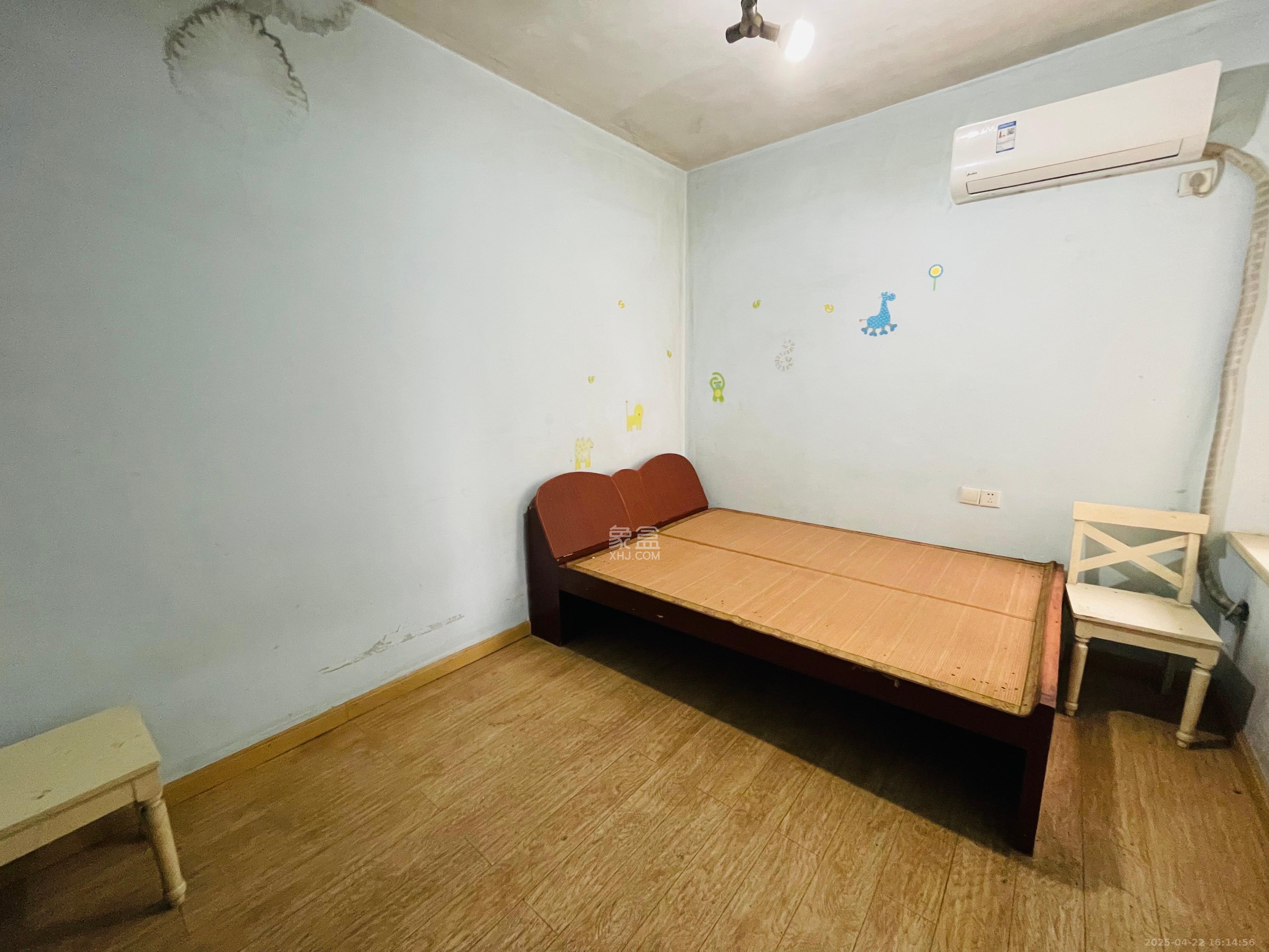 紫晶城 2室2厅1卫 1300.0元/月 紫晶城 2室2厅1卫 1300.0元/月室内图