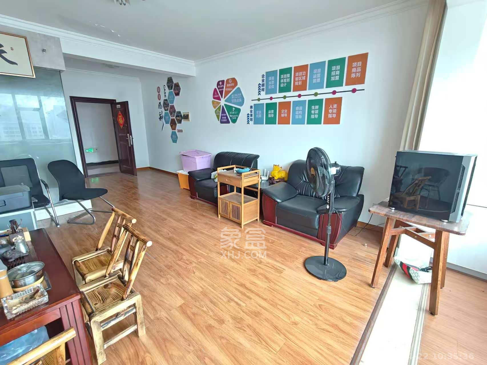 锦湘国际星城三期(锦绣苑) 1室1厅1卫 1500.0元/月 锦湘国际星城三期(锦绣苑) 1室1厅1卫 1500.0元/月室内图