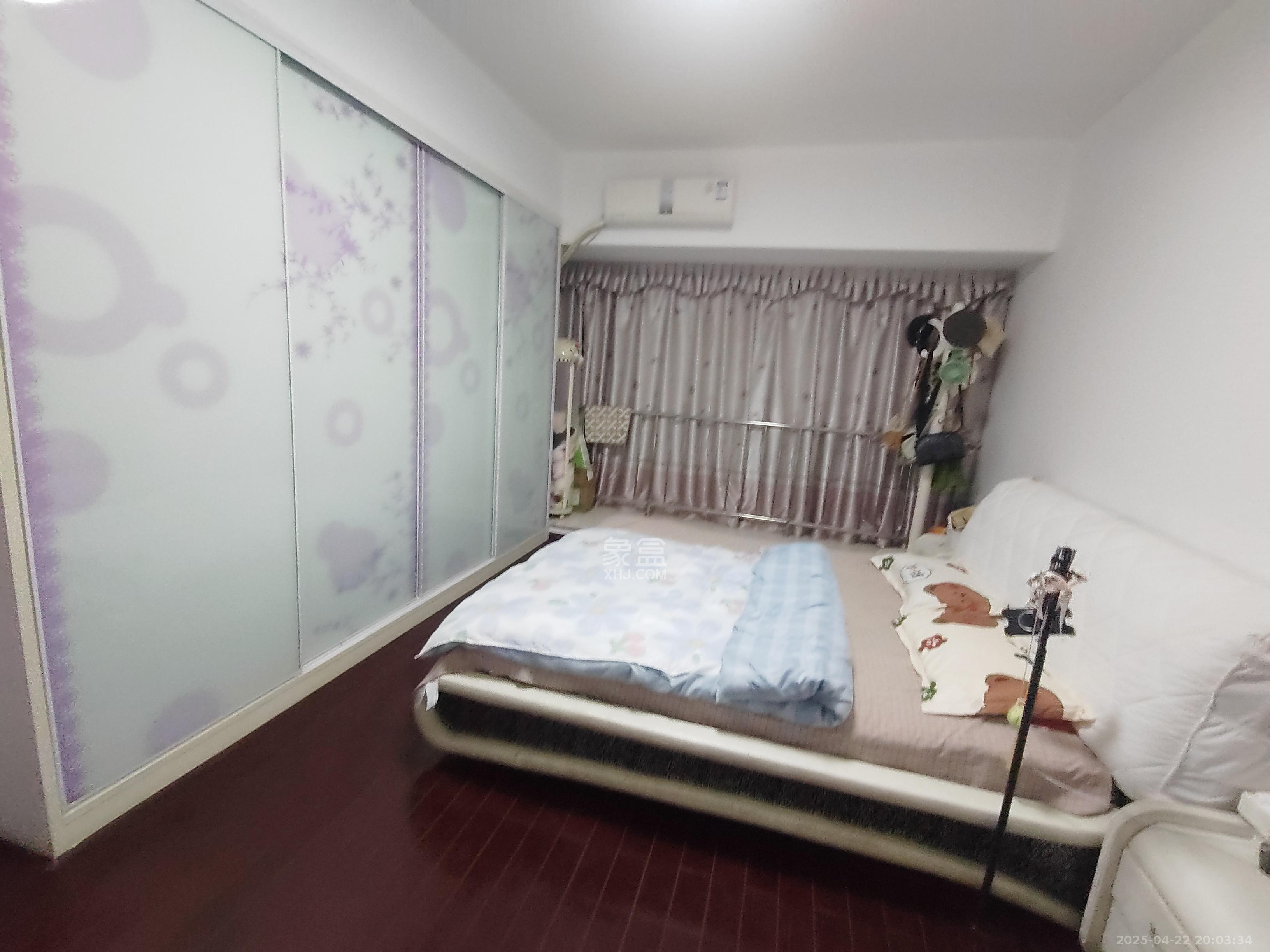 恒基凯旋门一二期  3室2厅2卫   2600.00元/月室内图