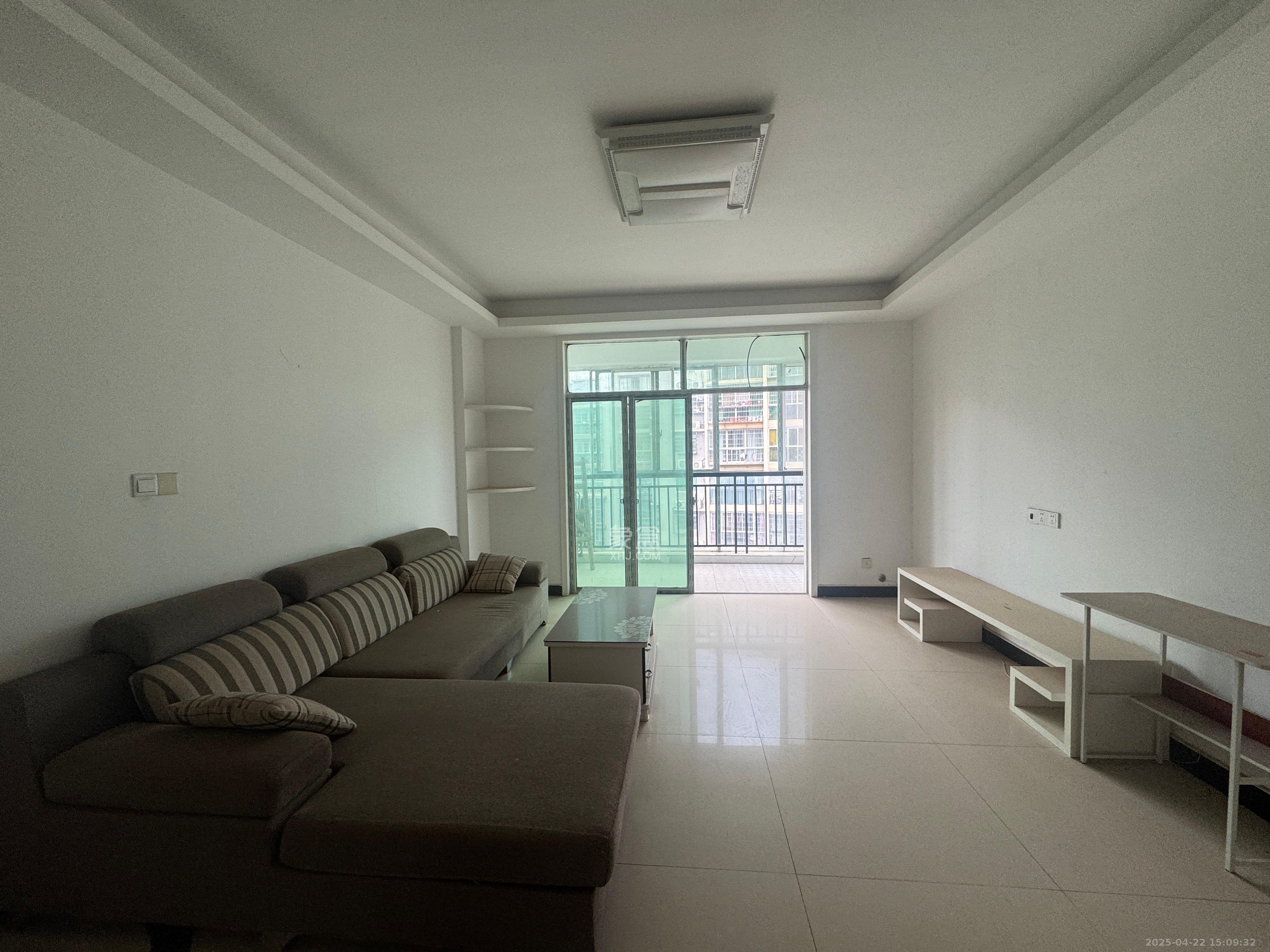 洞井二小区  1室0厅0卫    2000.0元/月 洞井二小区  1室0厅0卫    2000.0元/月室内图