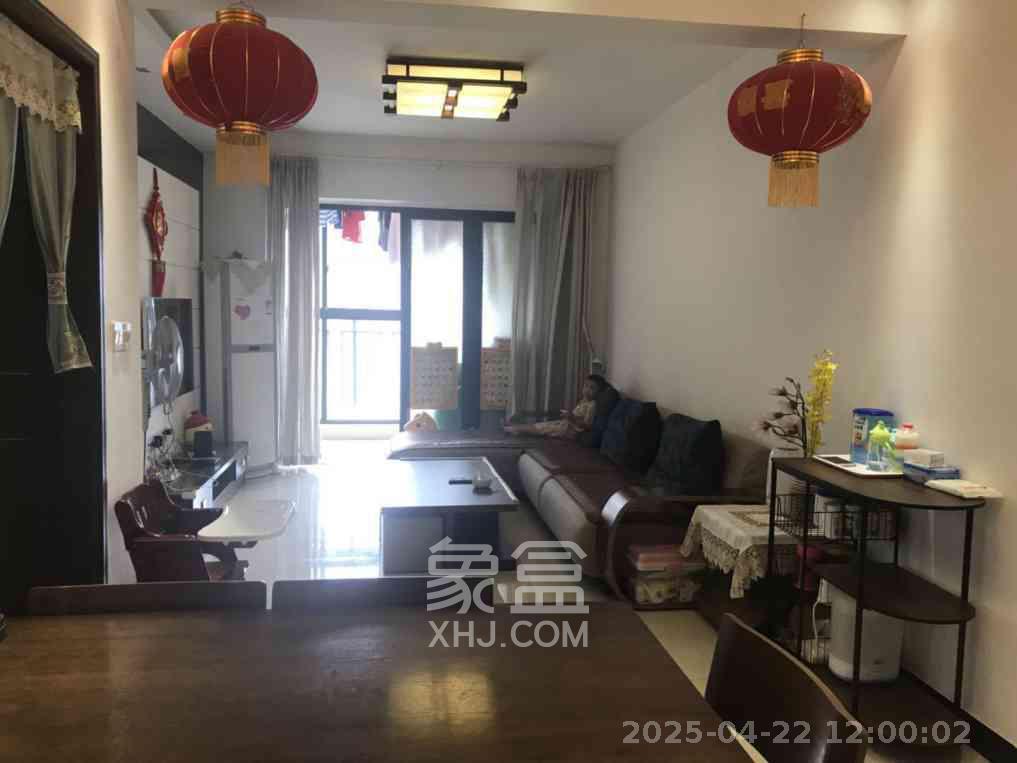 钰龙天下一期  2室2厅1卫   2400.00元/月