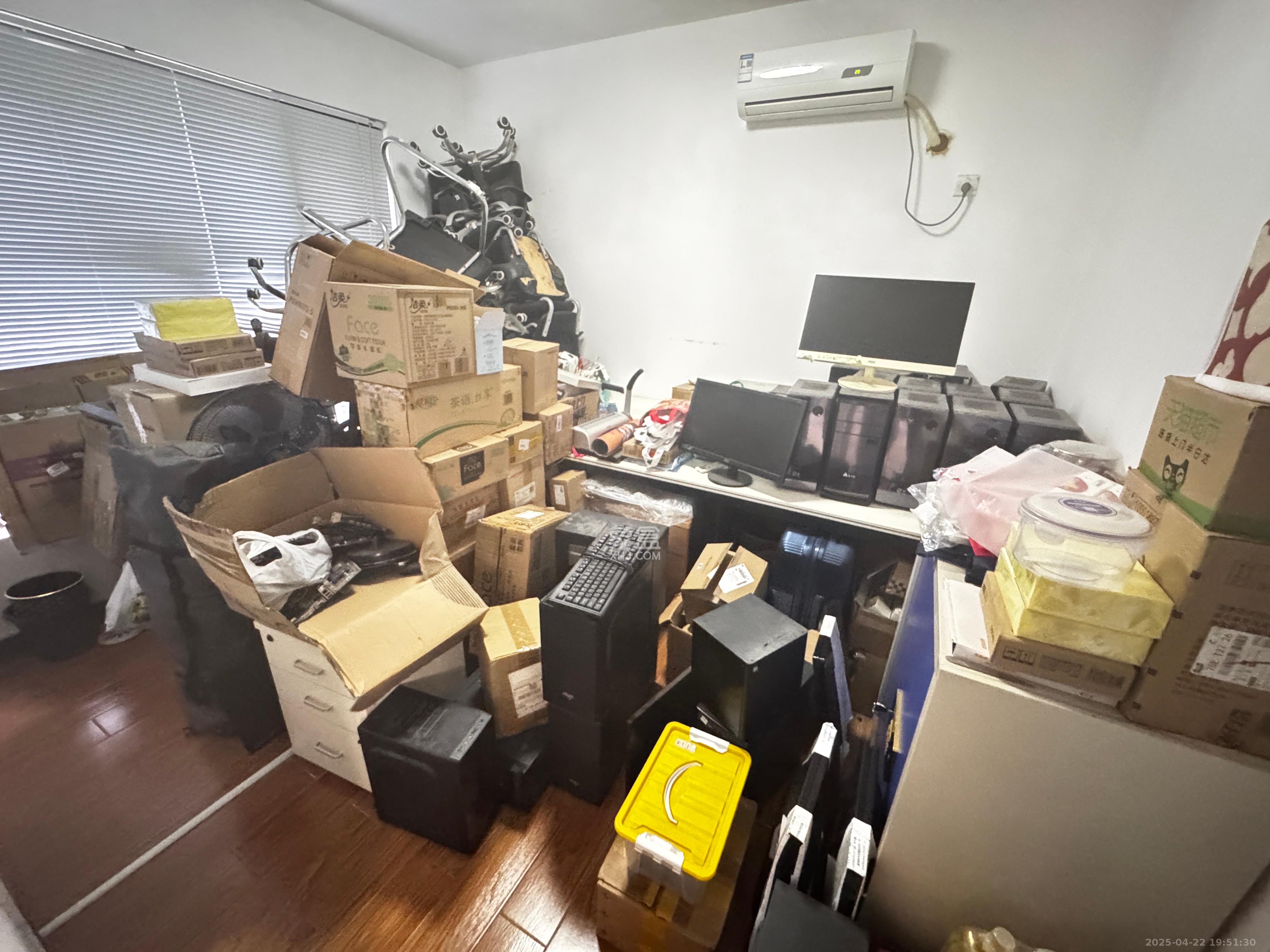 雨花公馆(紫苔名苑)  3室2厅1卫   3000.00元/月室内图