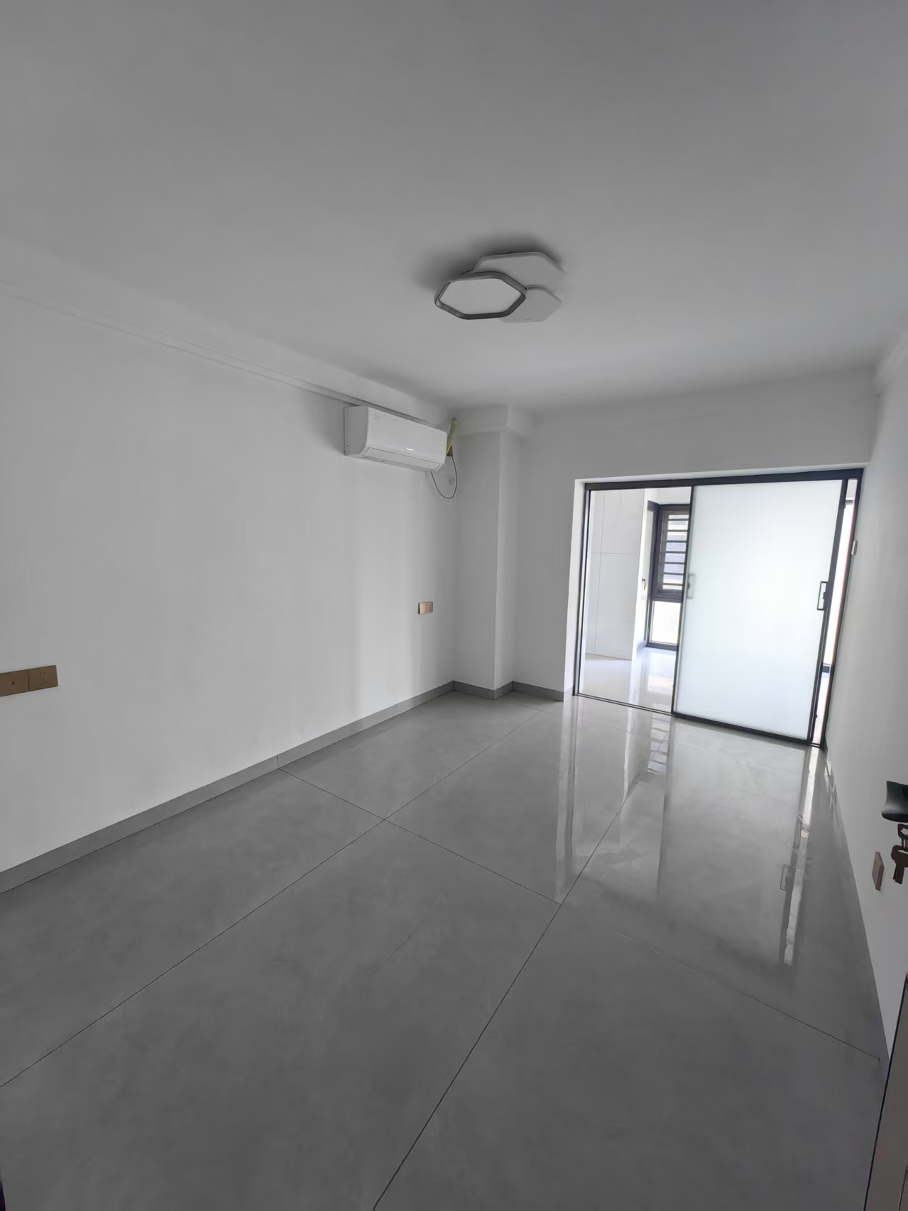 南光中心 2室2厅2卫 3200.0元/月 南光中心 2室2厅2卫 3200.0元/月室内图