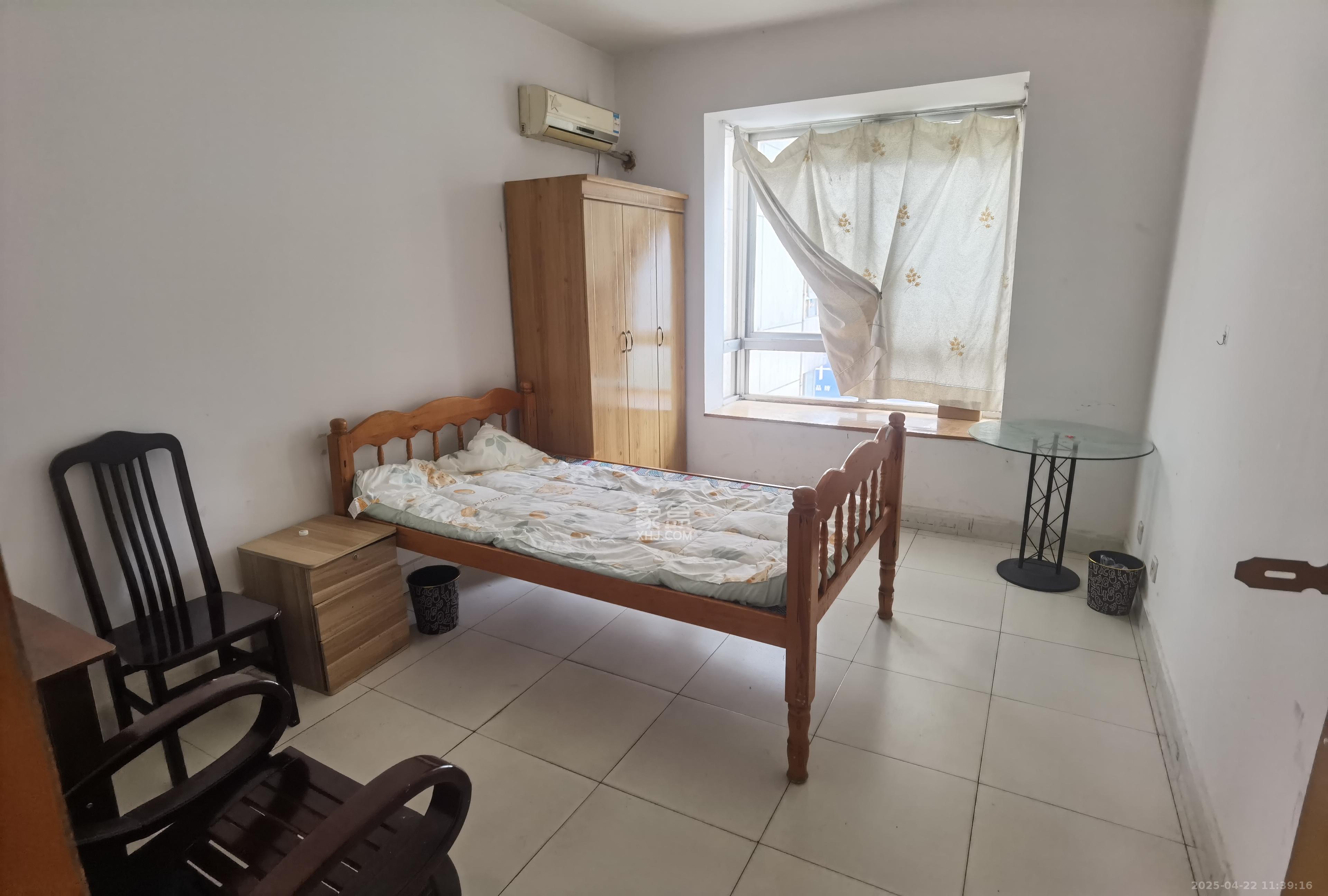 省建苑小区 4室2厅2卫 3500.0元/月 省建苑小区 4室2厅2卫 3500.0元/月室内图