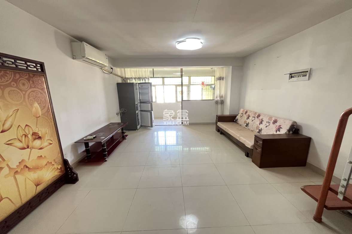 华林广场 2室1厅1卫 2100.0元/月 华林广场 2室1厅1卫 2100.0元/月室内图