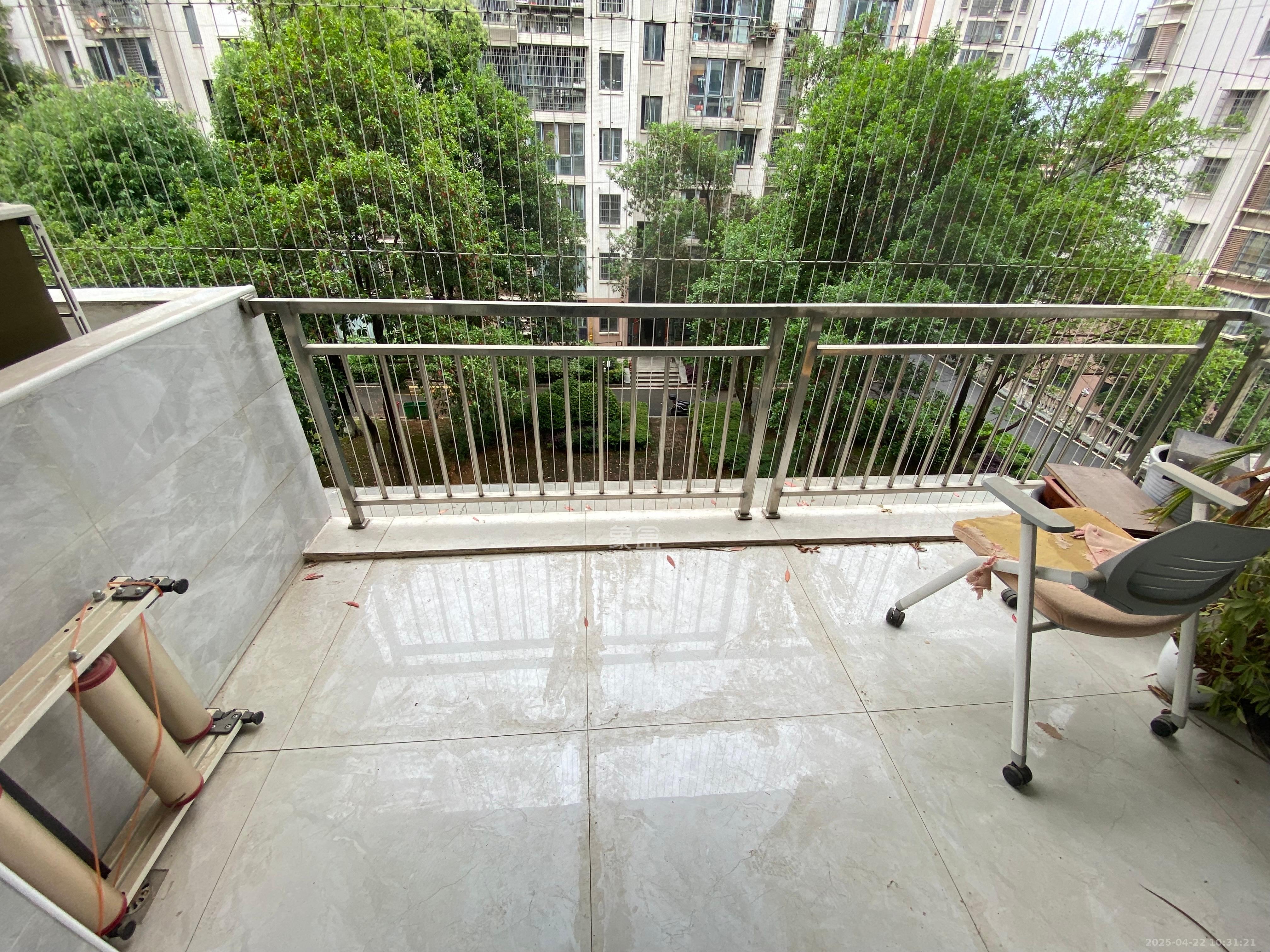 山语城一期 3室2厅1卫 2300.0元/月 山语城一期 3室2厅1卫 2300.0元/月室内图